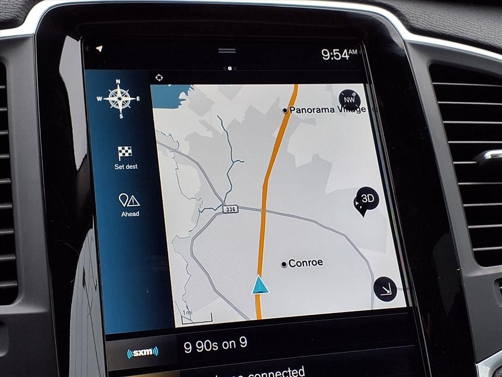 2022 Volvo XC90 T6 Momentum Silver at DeMontrond Auto Country