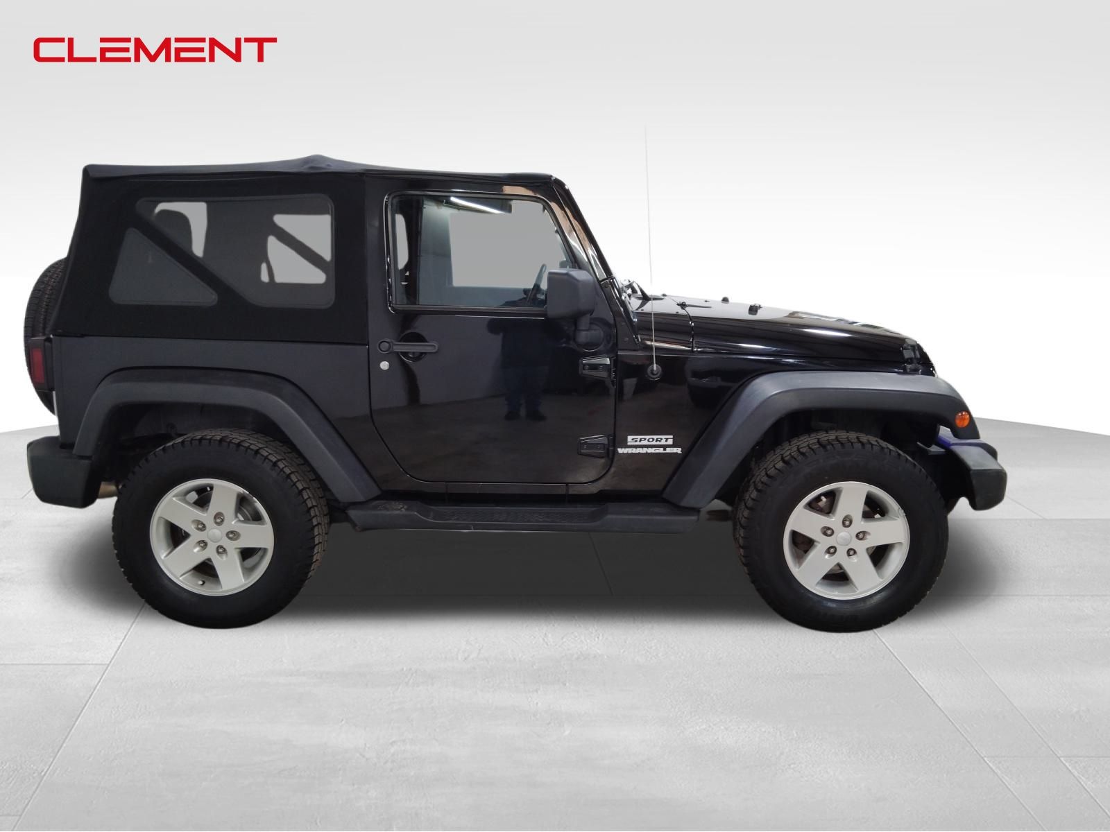 2012 Jeep Wrangler Sport 11