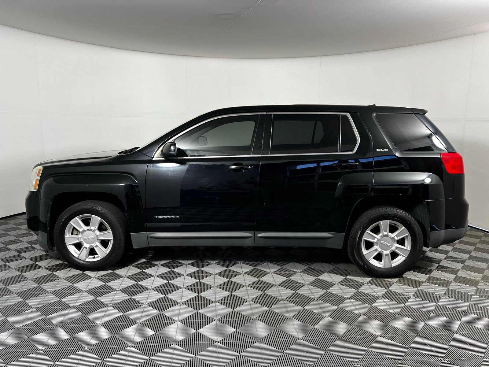 Thumbnail: 2013 GMC Terrain - 8