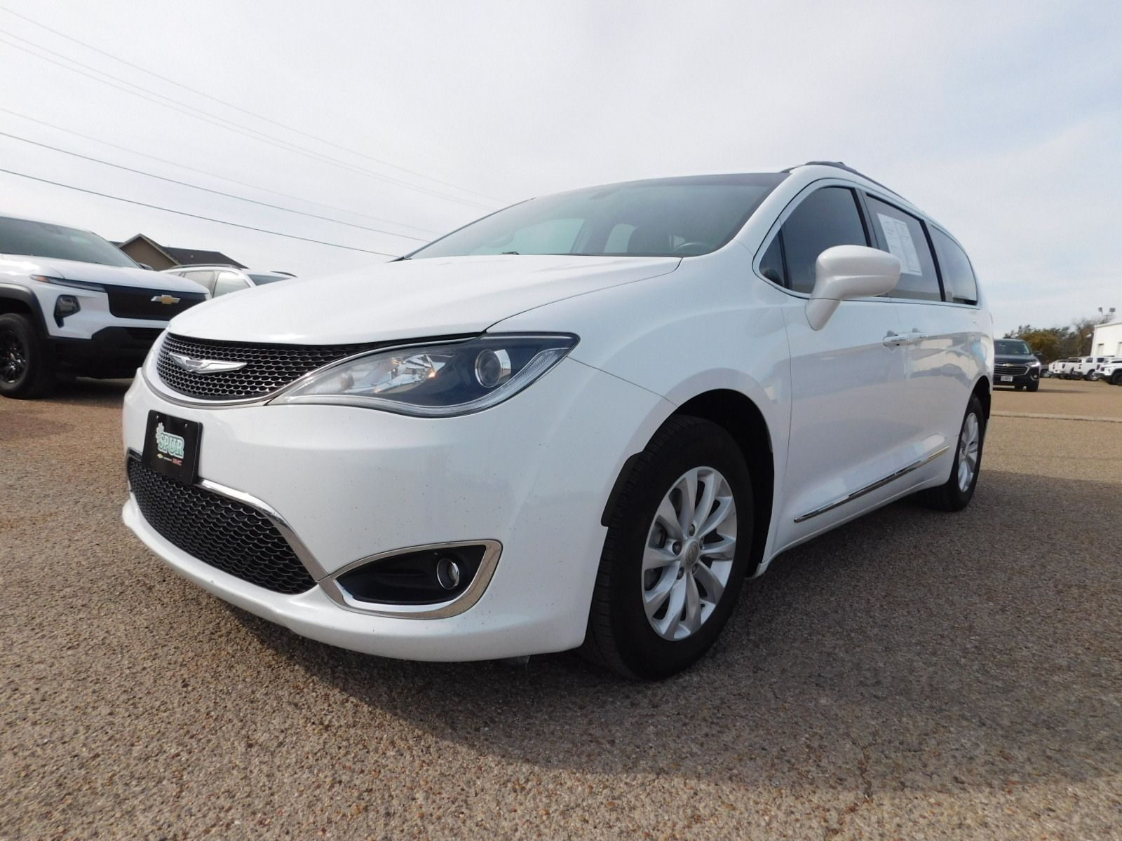 2017 Chrysler Pacifica Touring L 4