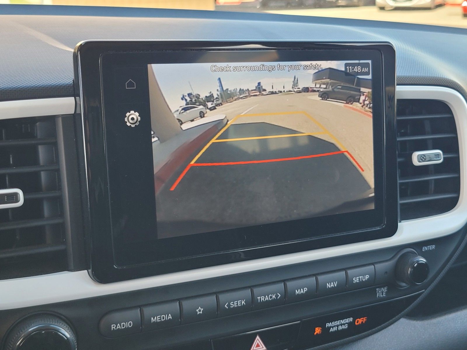 2025 Hyundai Venue Limited - Photo 24