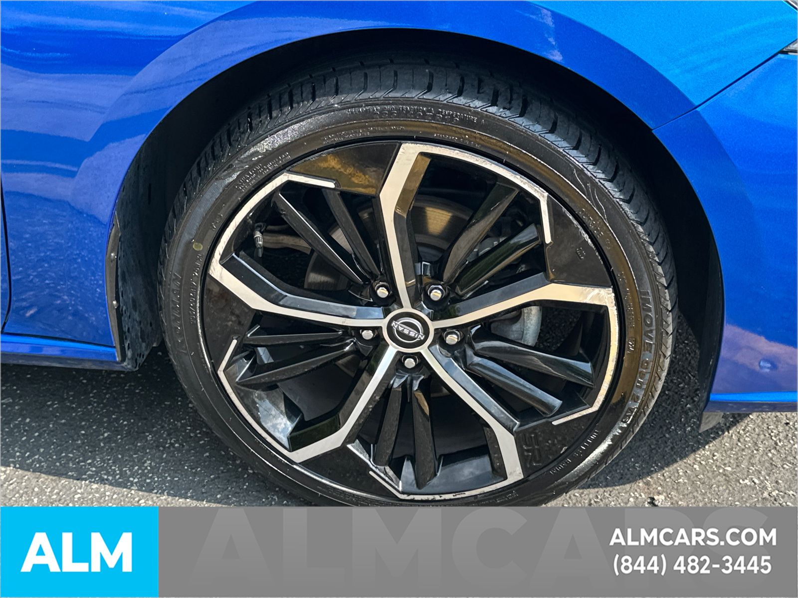 Used 2025 Blue Nissan 2.5 SR image 14