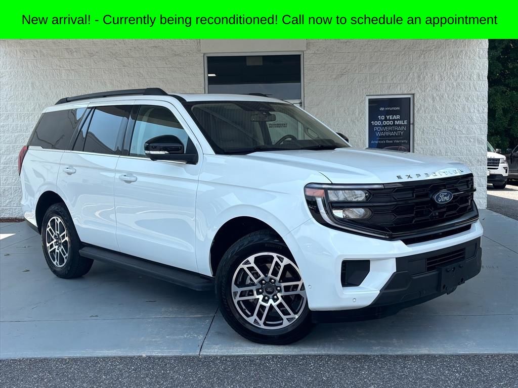 Oxford White 2025 Ford Expedition SUV / Crossover Four-Wheel Drive Automatic