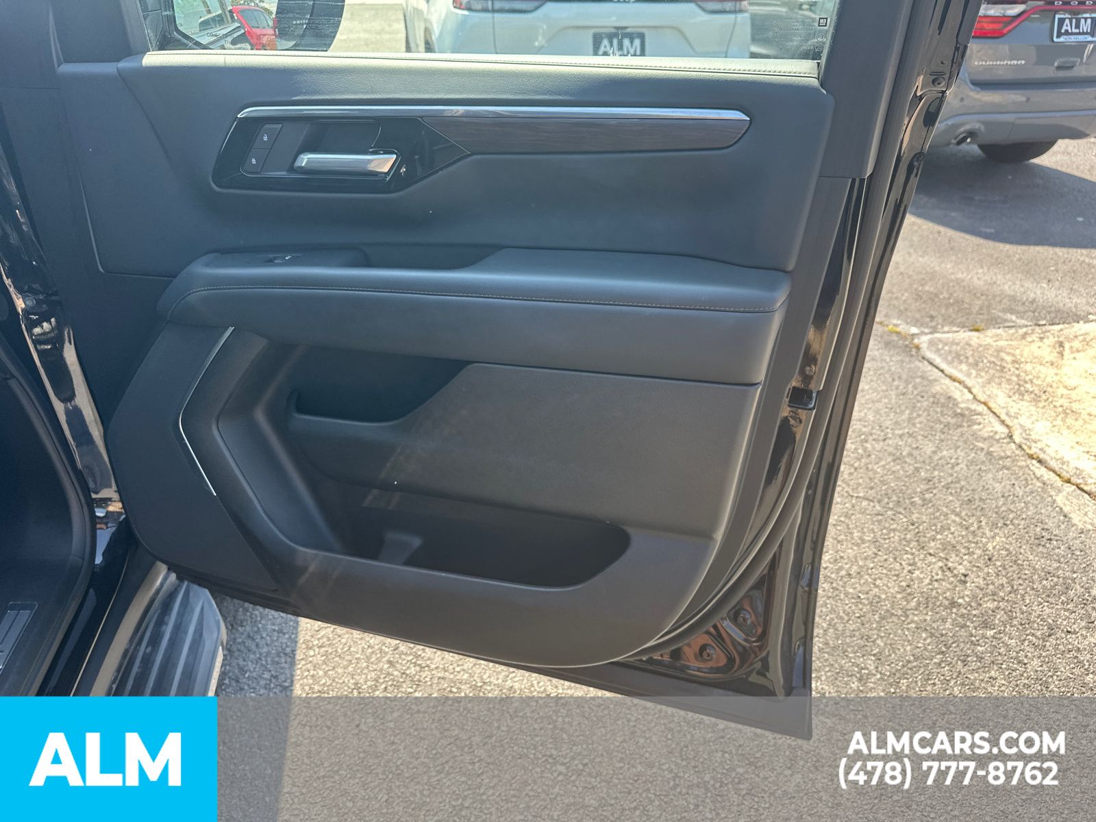 Used 2025 Black Chevrolet LT image 17