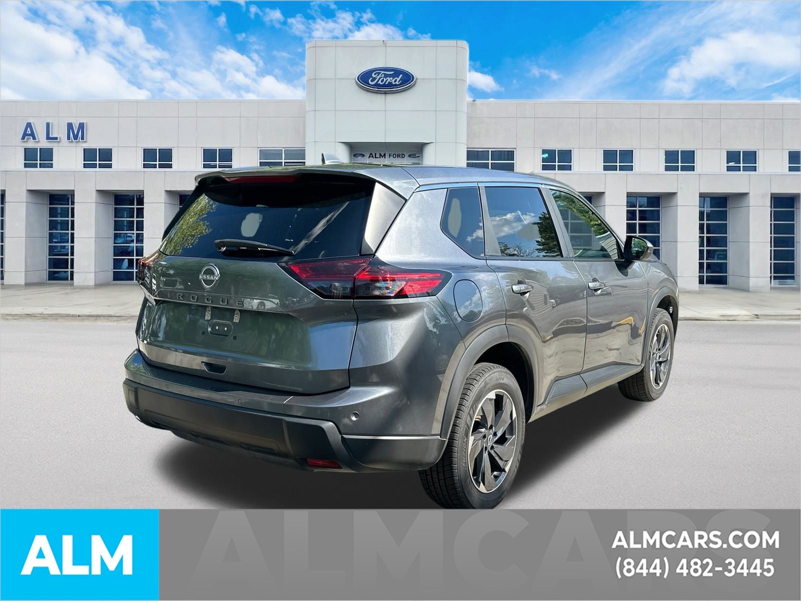 Used 2025 Gray Nissan SV image 5