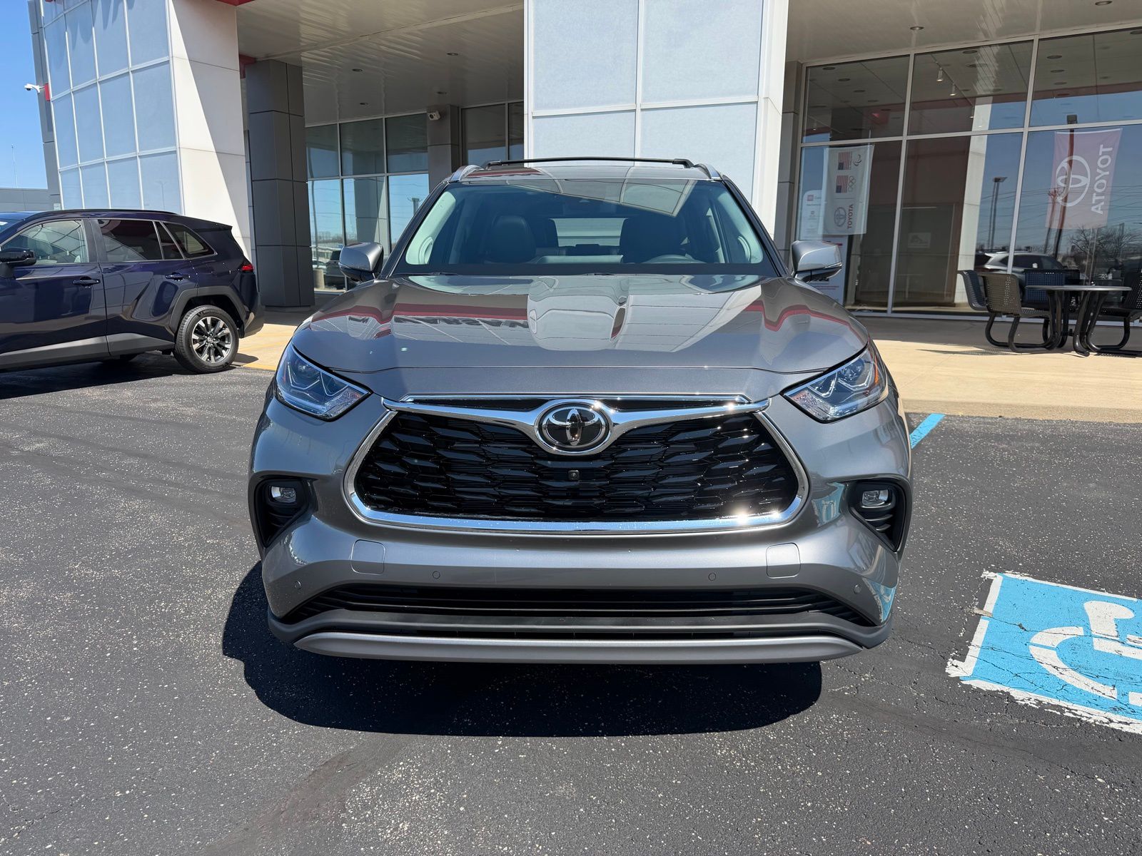 Heavy Metal 2026 Toyota Highlander Hybrid Platinum AWD SUV / Crossover All-Wheel Drive Continuously Variable Transmission