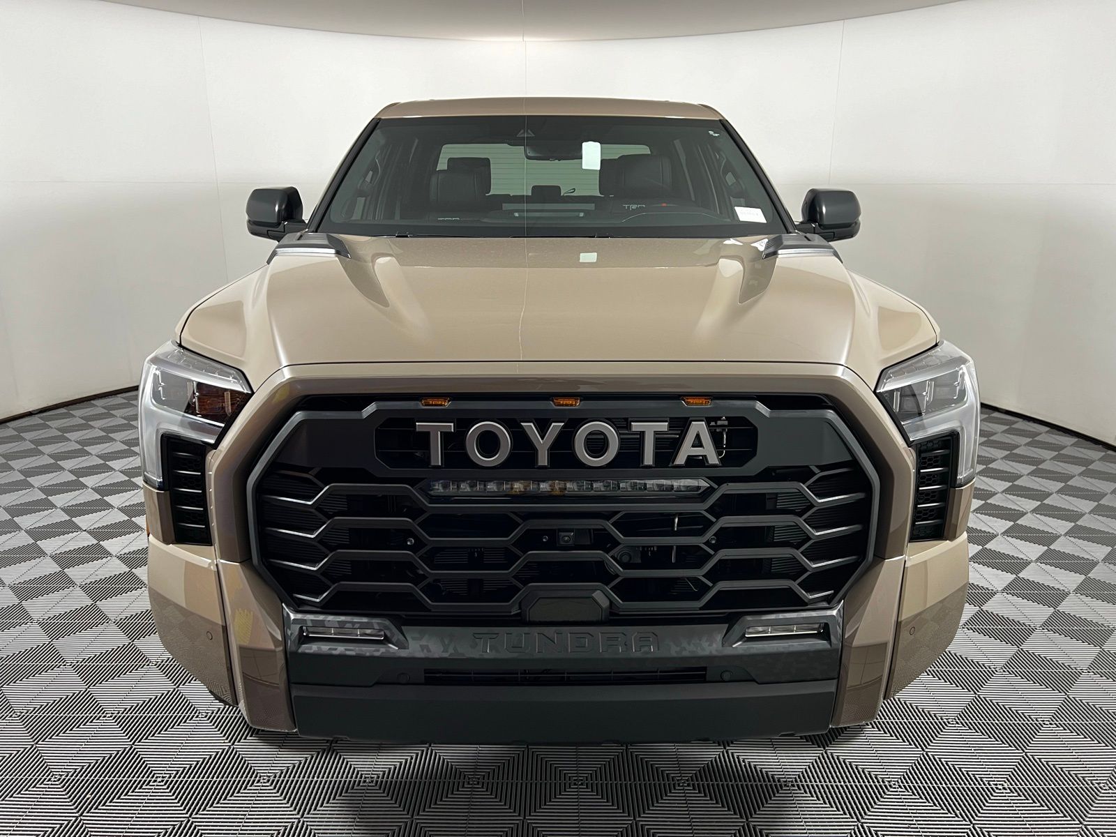 Thumbnail: 2025 Toyota Tundra - 3