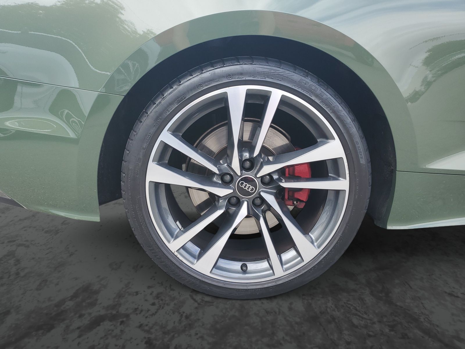 Vehicle photo