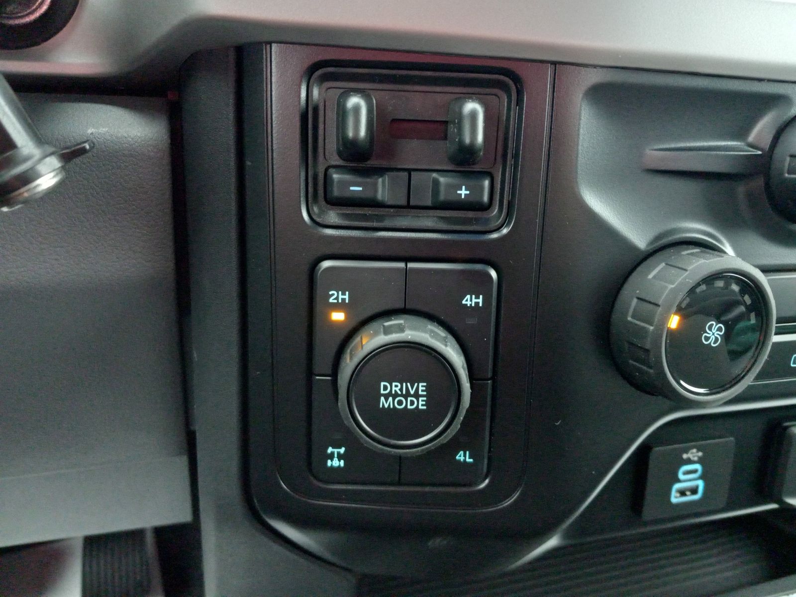 2026 Ford F-250SD image 21