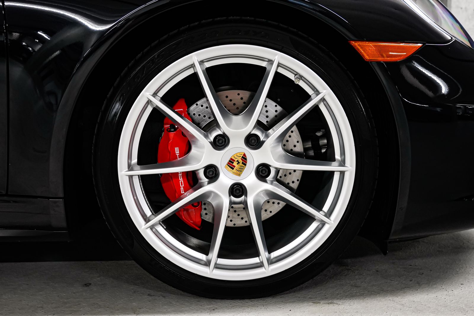 2015 Porsche 911 Carrera 4S — photo 48