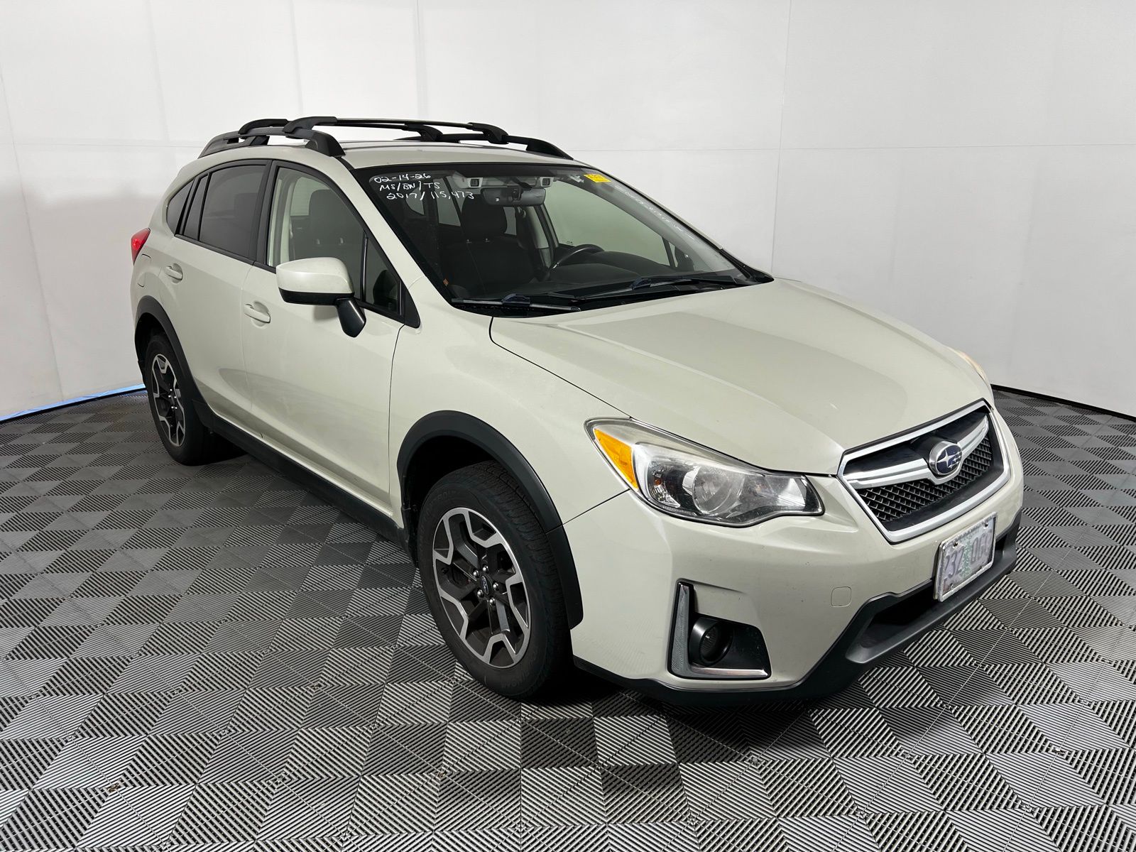 Thumbnail: 2017 Subaru Crosstrek - 3