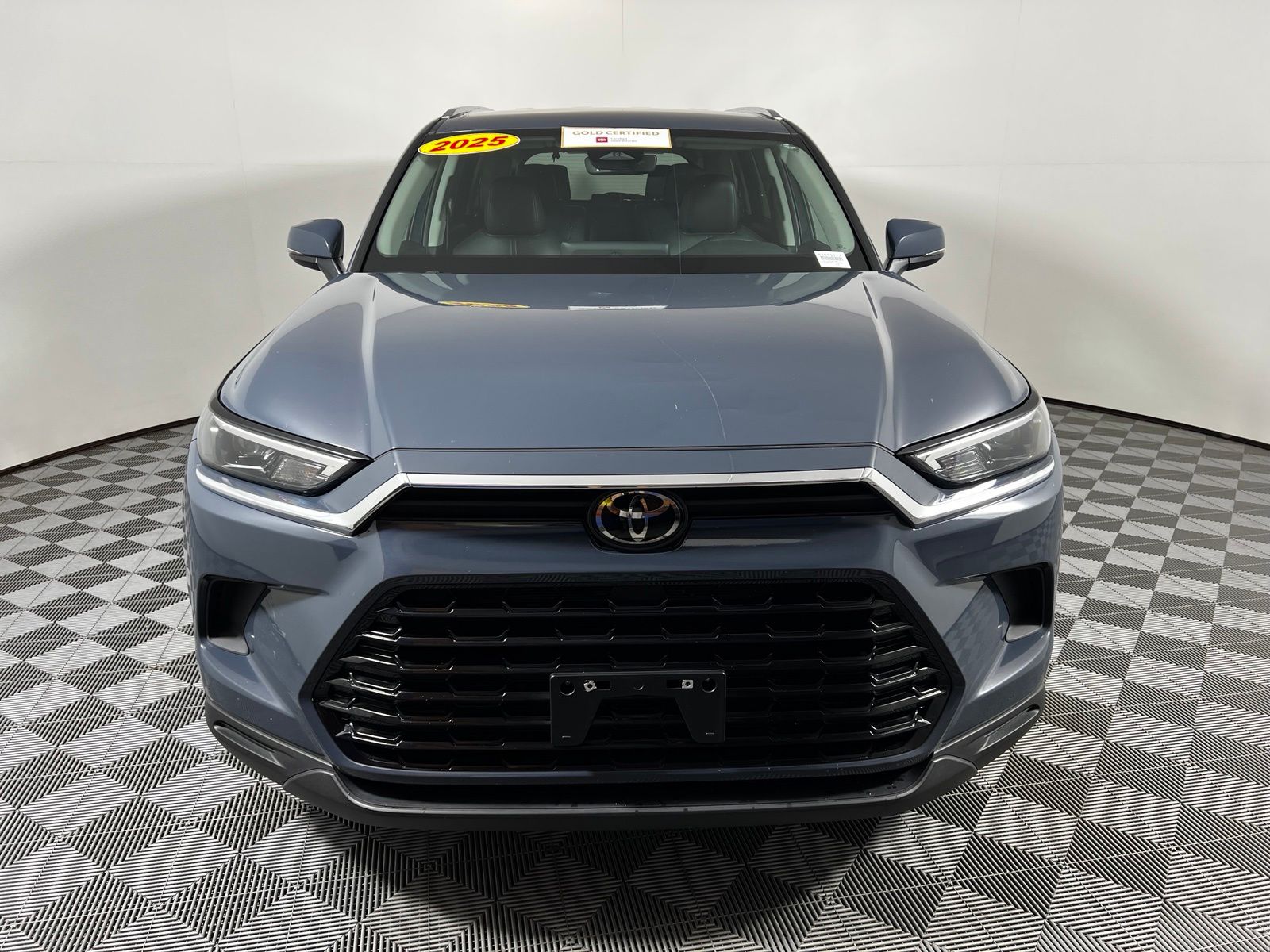Thumbnail: 2025 Toyota Grand Highlander - 2