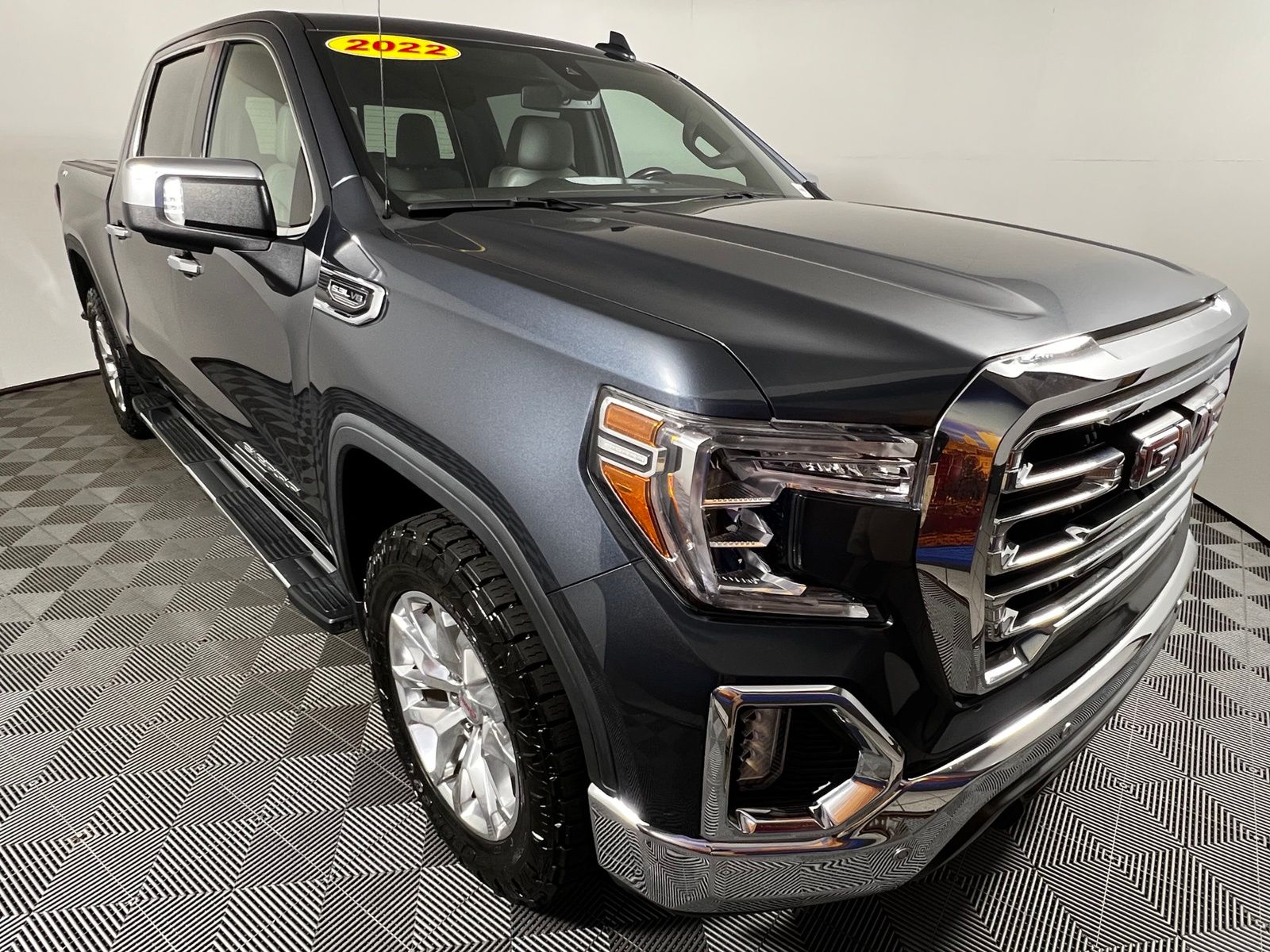 Thumbnail: 2022 GMC Sierra 1500 - 3