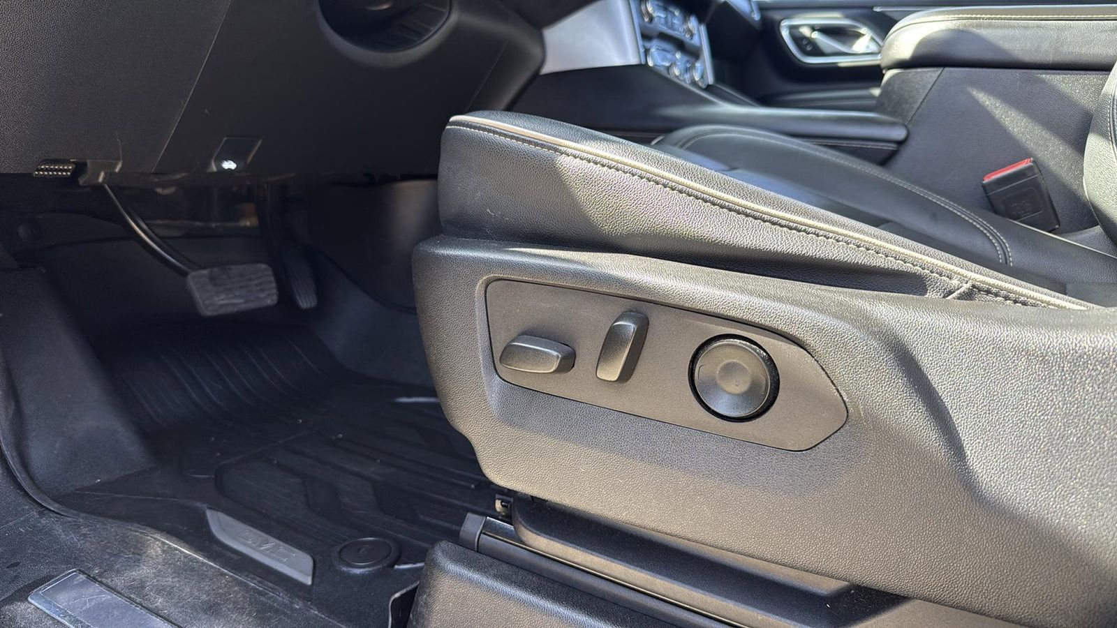 Used Car 2022 Gmc Yukon Xl  Slt For Sale Under $40,000 In Austin, Texas