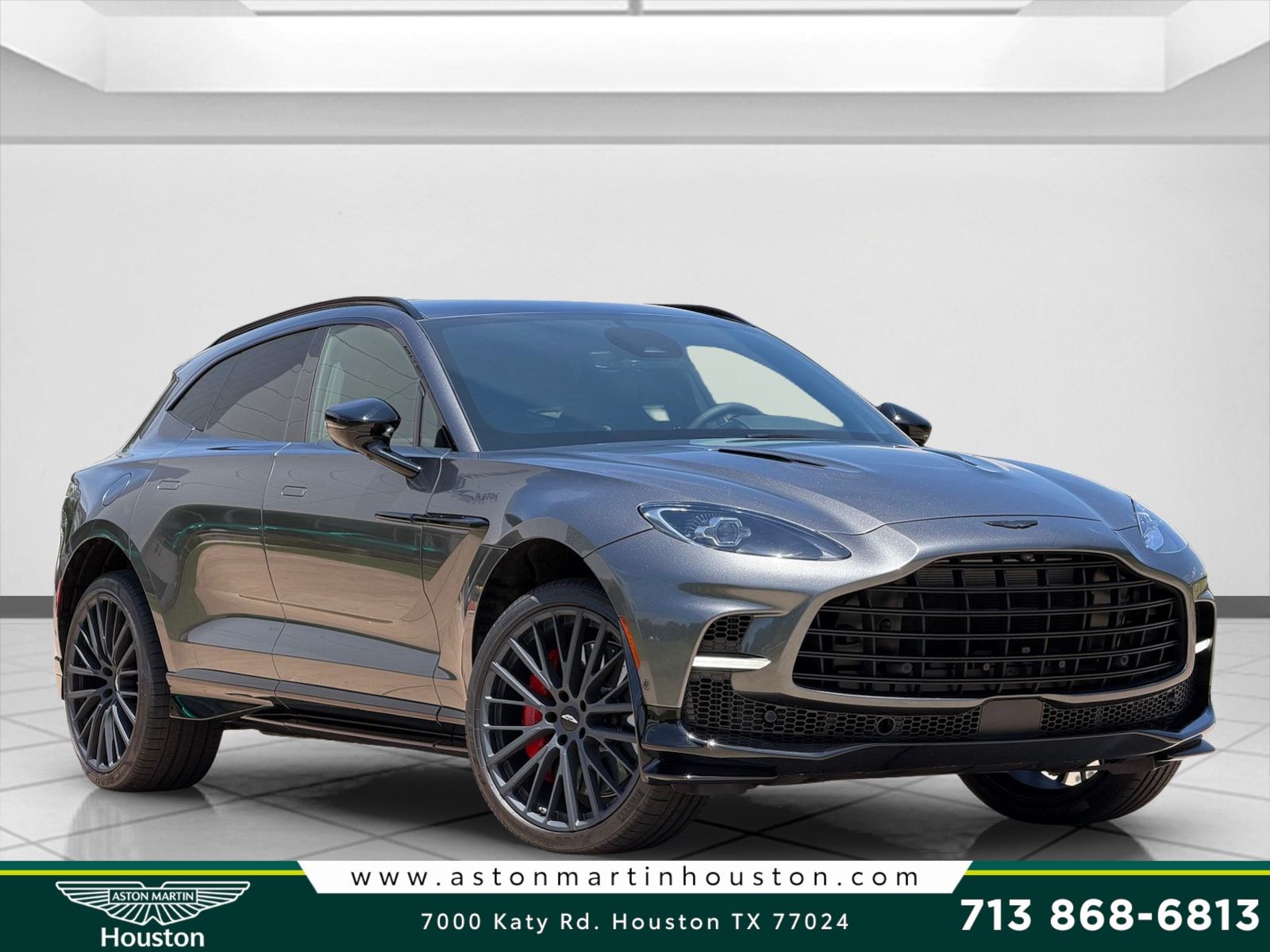 2026 Aston Martin DBX 4.0 V8 707 AWD's photo