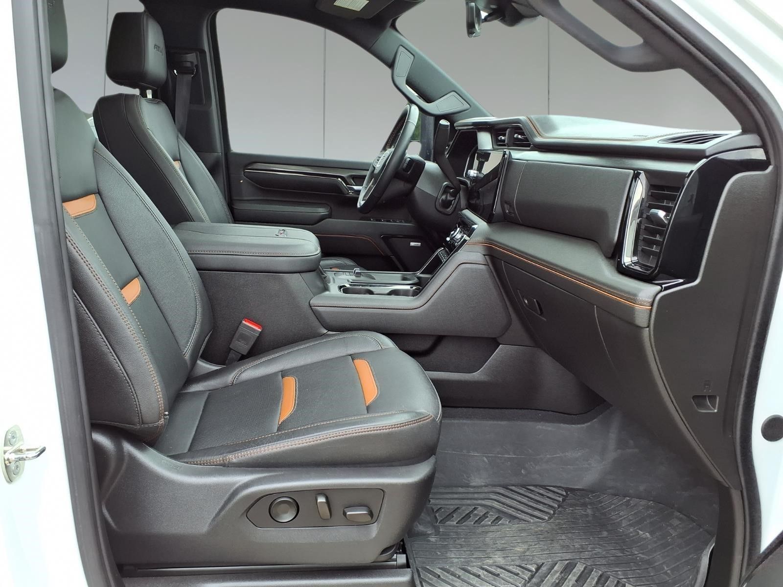 2024 GMC Sierra 2500HD AT4 White at Bayway Cadillac of The Woodlands