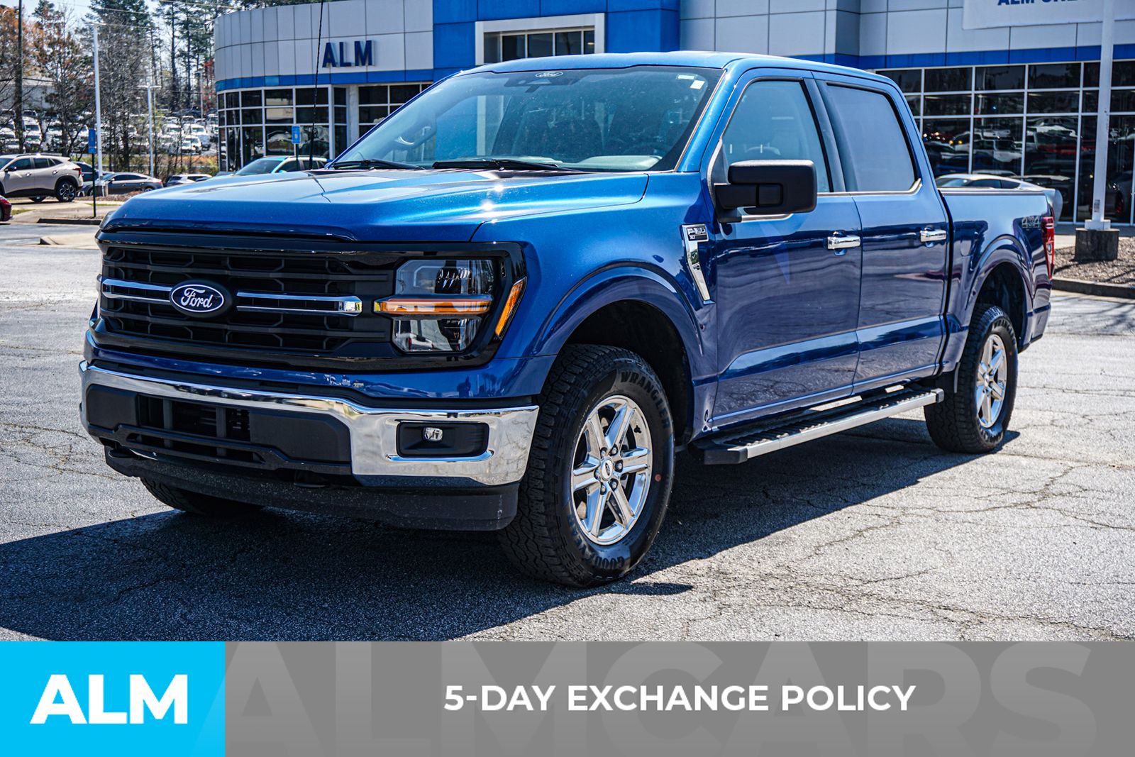 Used 2025 Blue Ford XLT image 5
