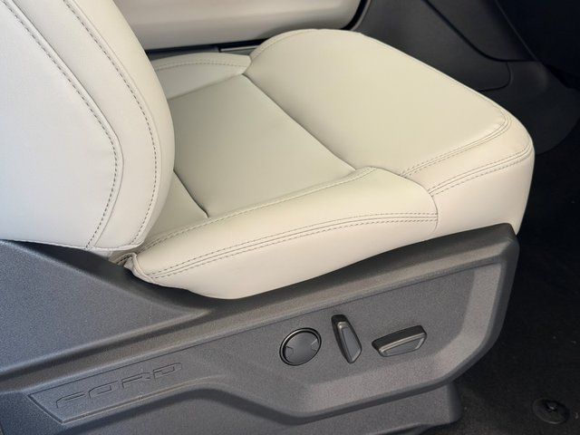 New 2026 Star White Metallic Tri-Coat Ford Active image 6