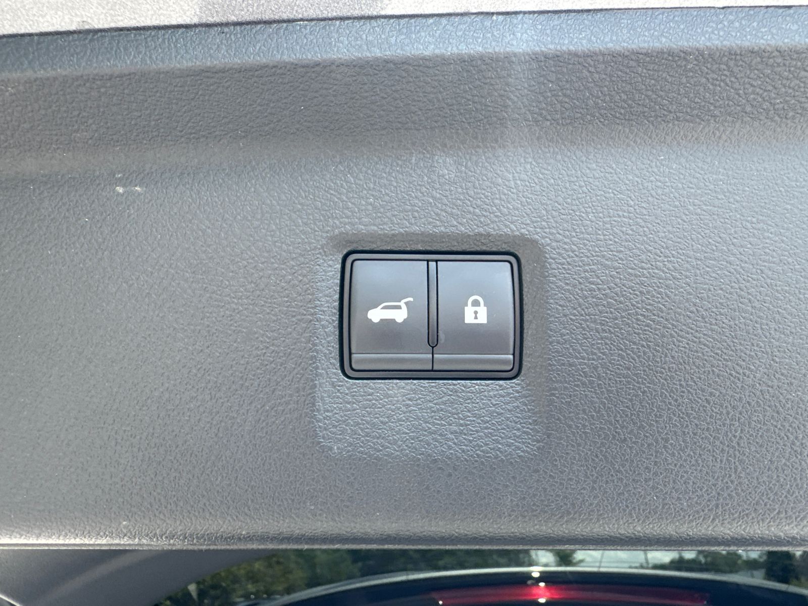 Used 2024 Gray INFINITI LUXE image 19