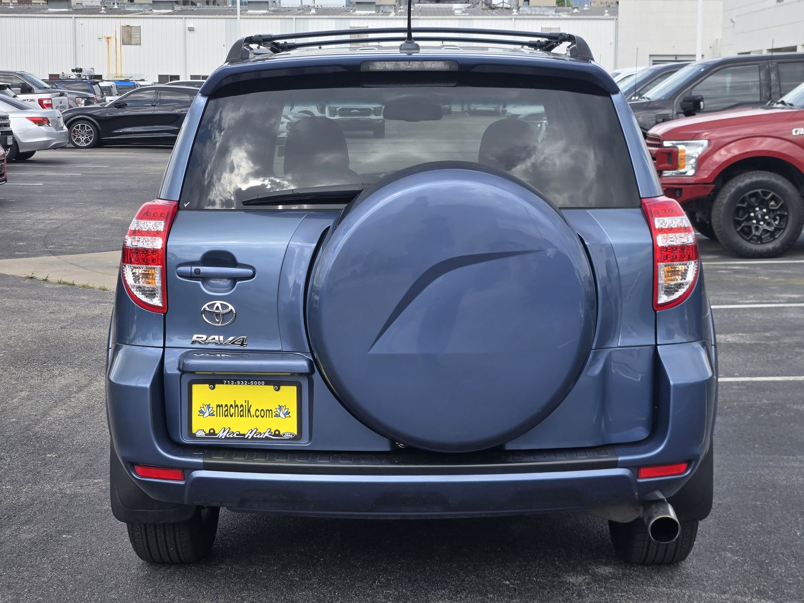 View vehicle photo 7