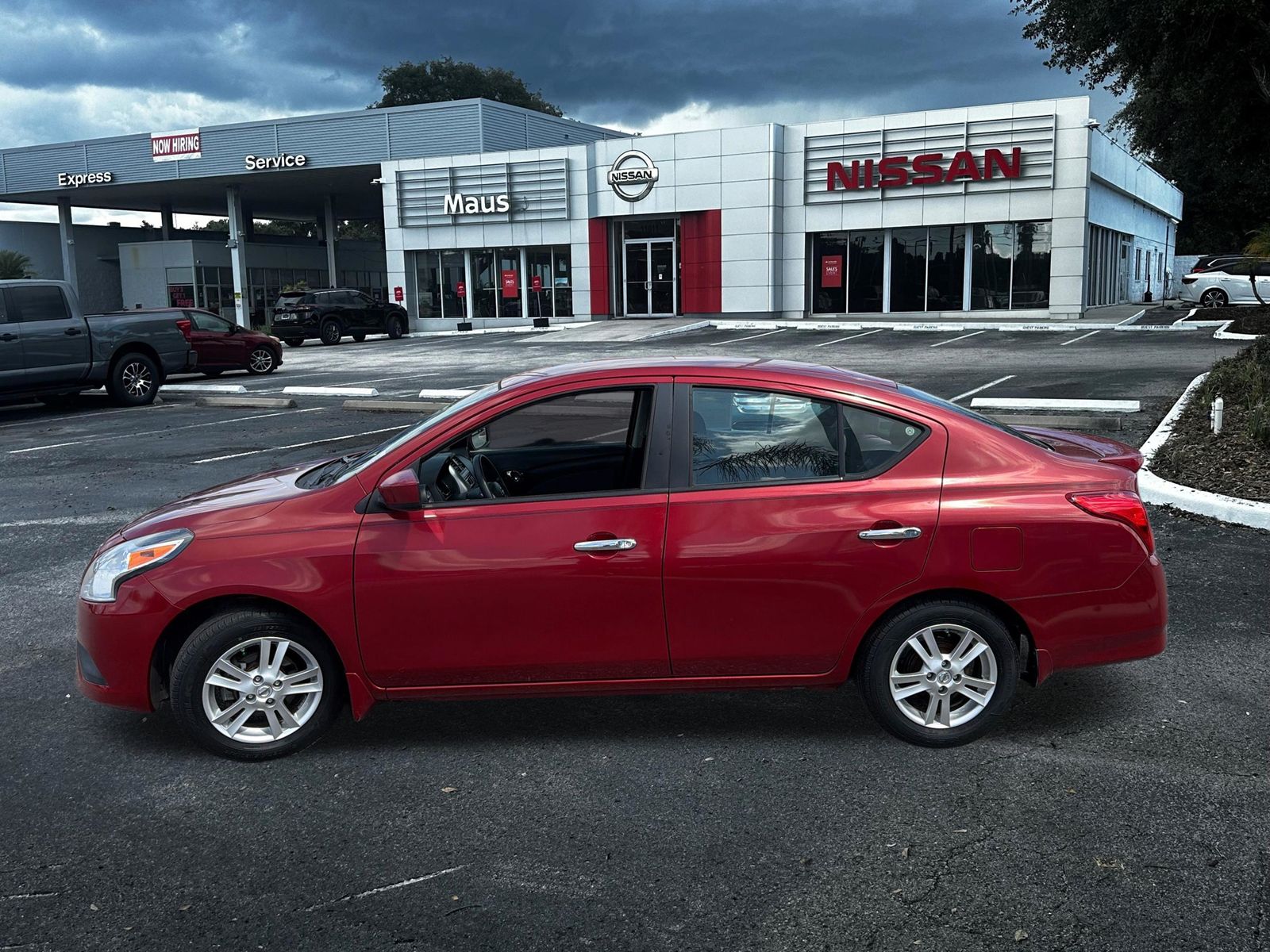 View vehicle photo 5