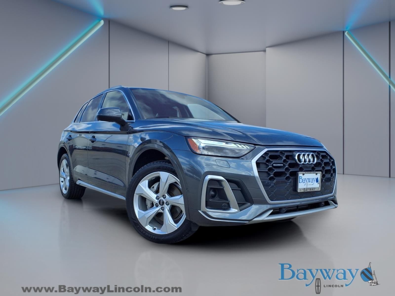 Daytona Gray Pearl 2023 Audi Q5 quattro Prestige S Line 45 TFSI SUV / Crossover All-Wheel Drive 7-Speed Automatic