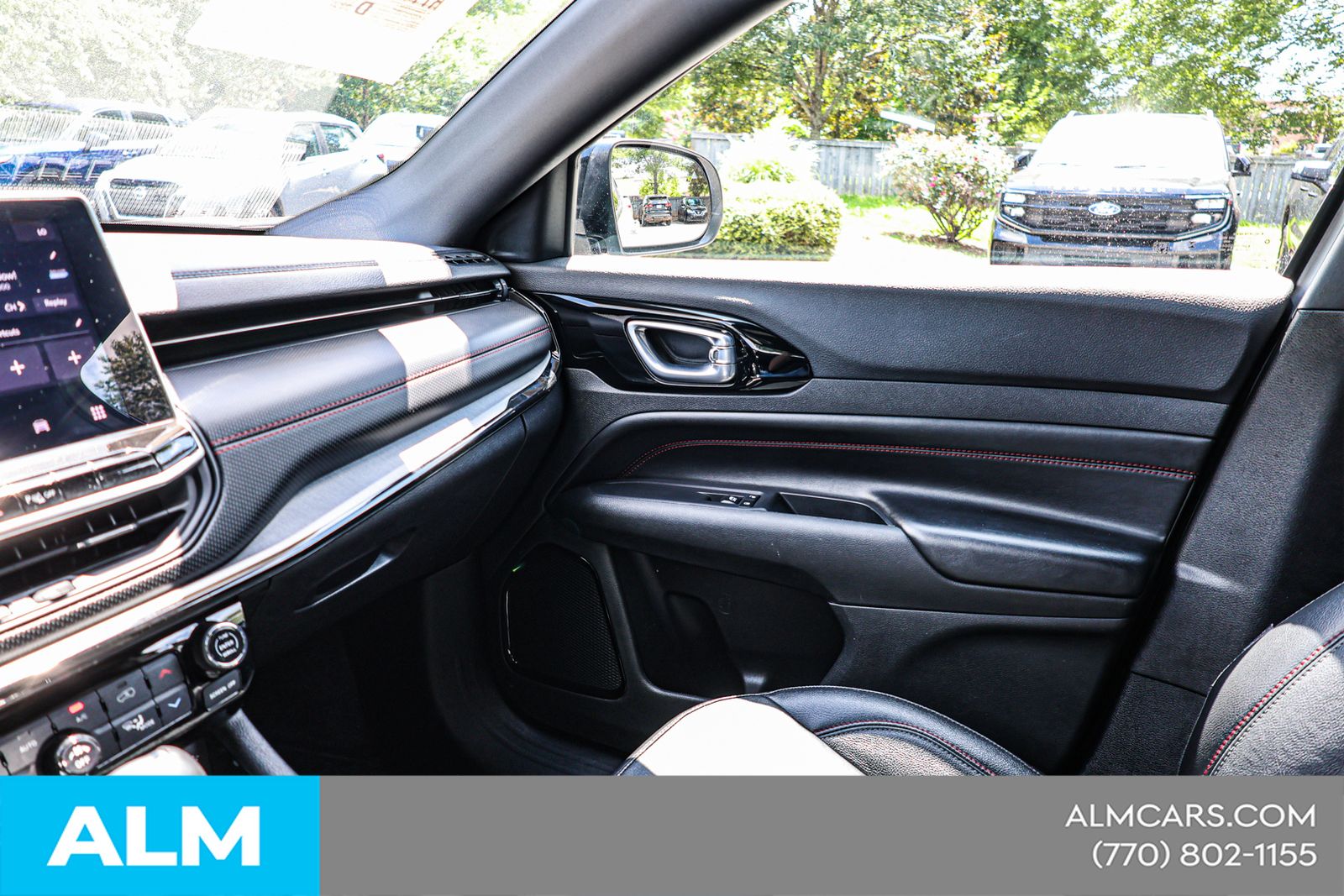 Used 2024 Silver Jeep Trailhawk image 37