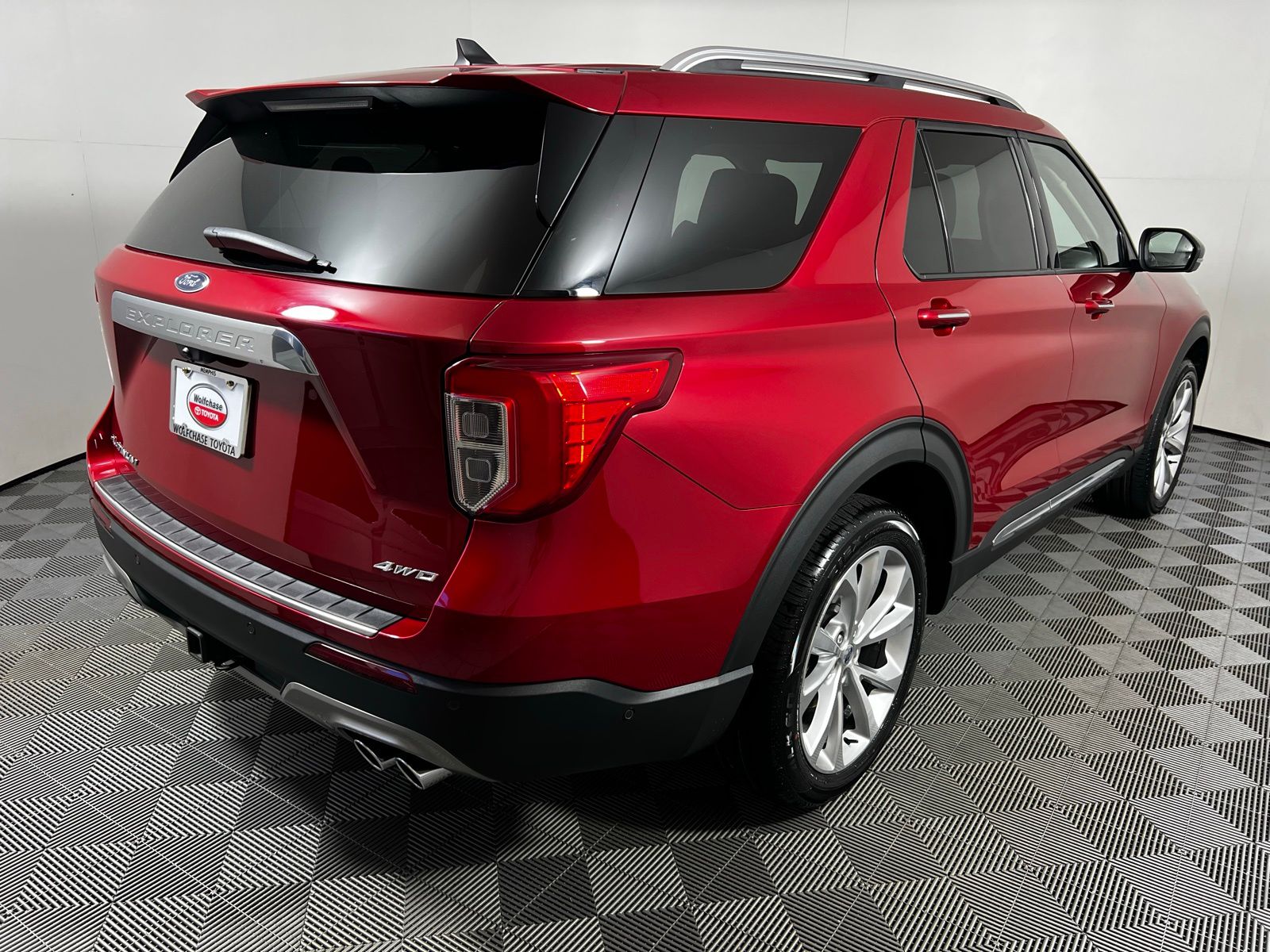 Thumbnail: 2022 Ford Explorer - 5