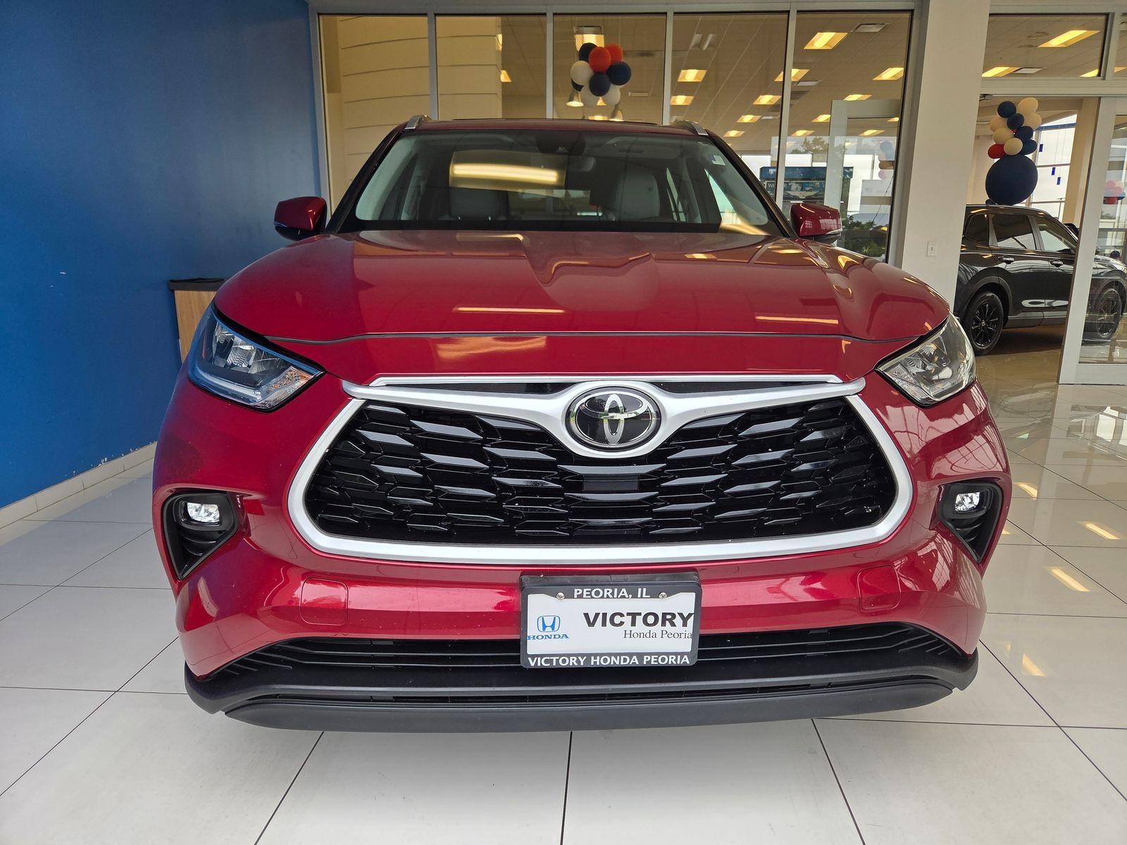 Used 2020 Red Toyota XLE image 2