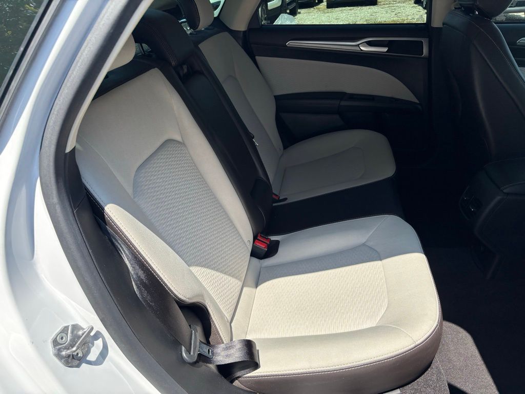 Used Car 2020 Ford Fusion  Se For Sale Under $15,000 In Austin, Texas