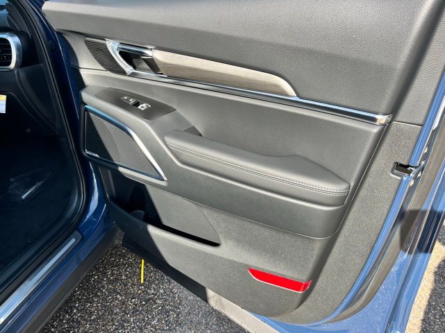 New 2025 Black Kia SX-Prestige X-Line image 19