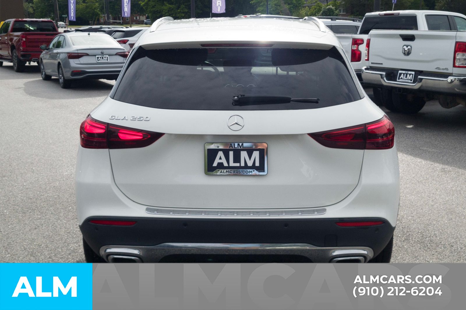 Used 2025 Polar White Mercedes-Benz GLA 250 image 6