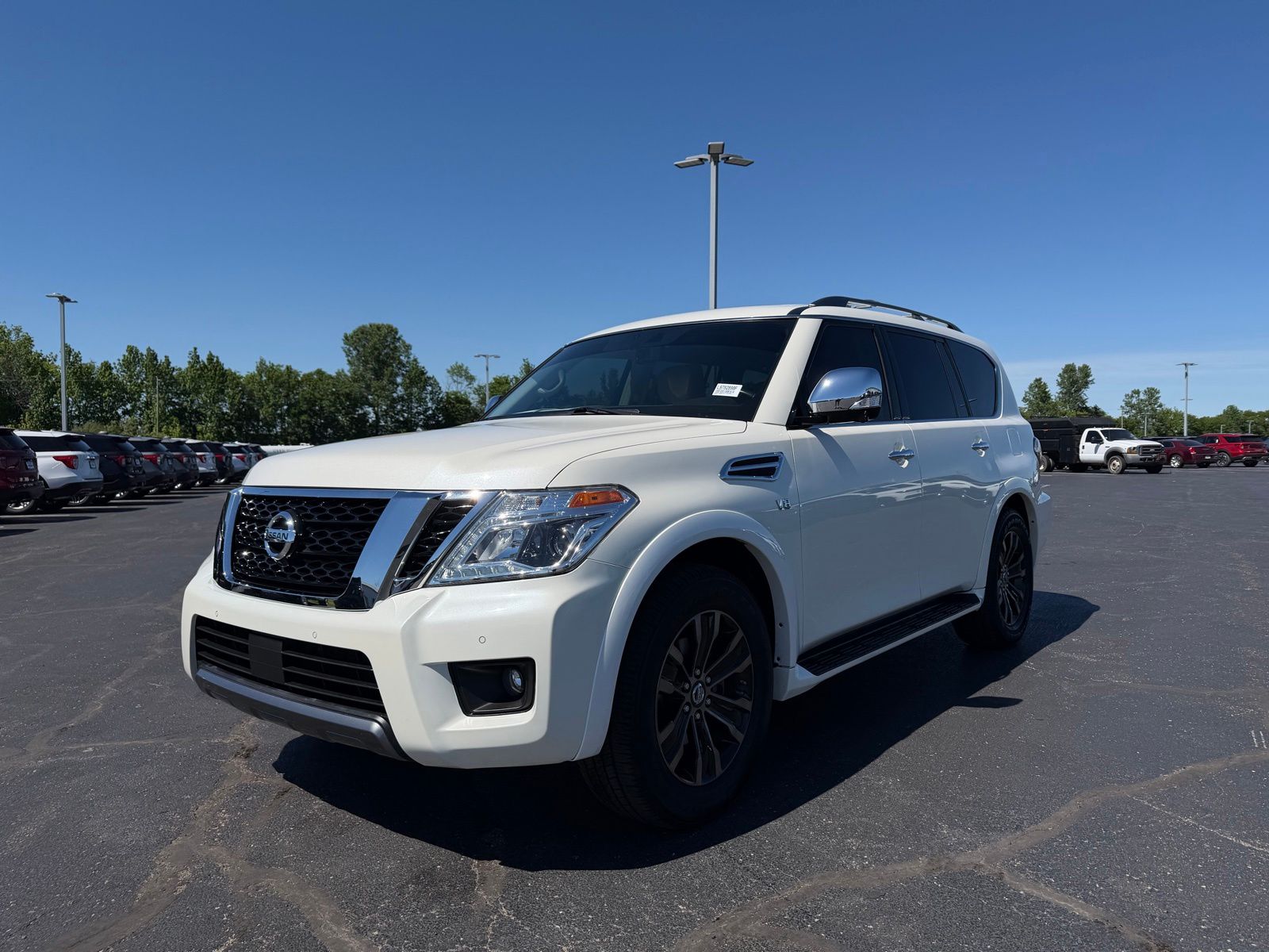 2020 Nissan Armada image 2