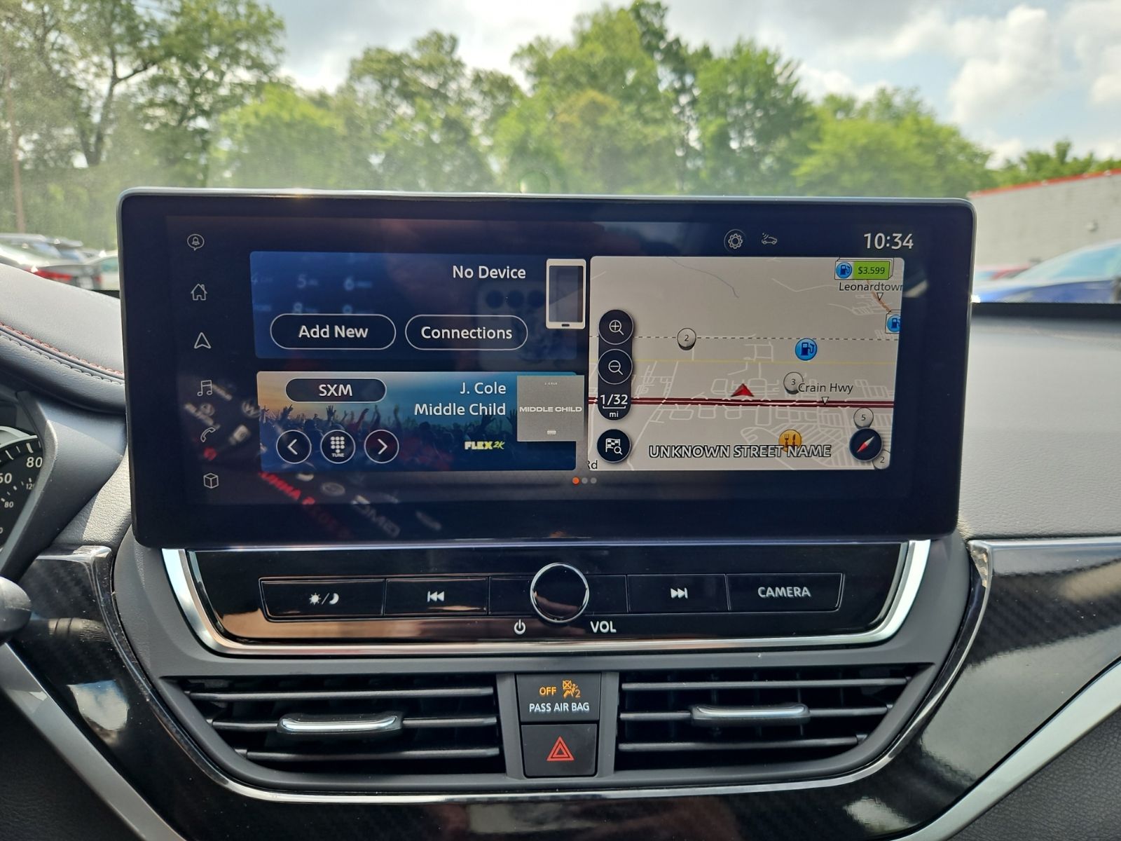 Used 2023 Gray Nissan 2.0 SR image 5