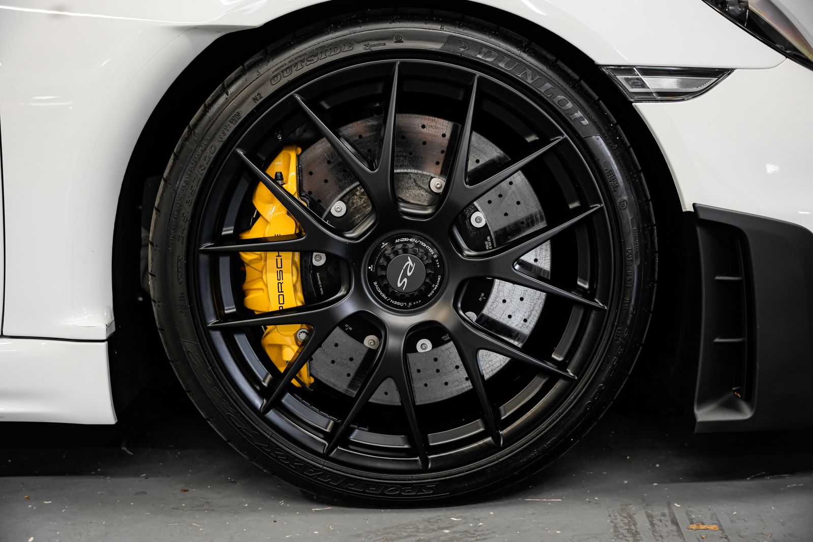 2024 Porsche 718 Spyder RS — photo 45