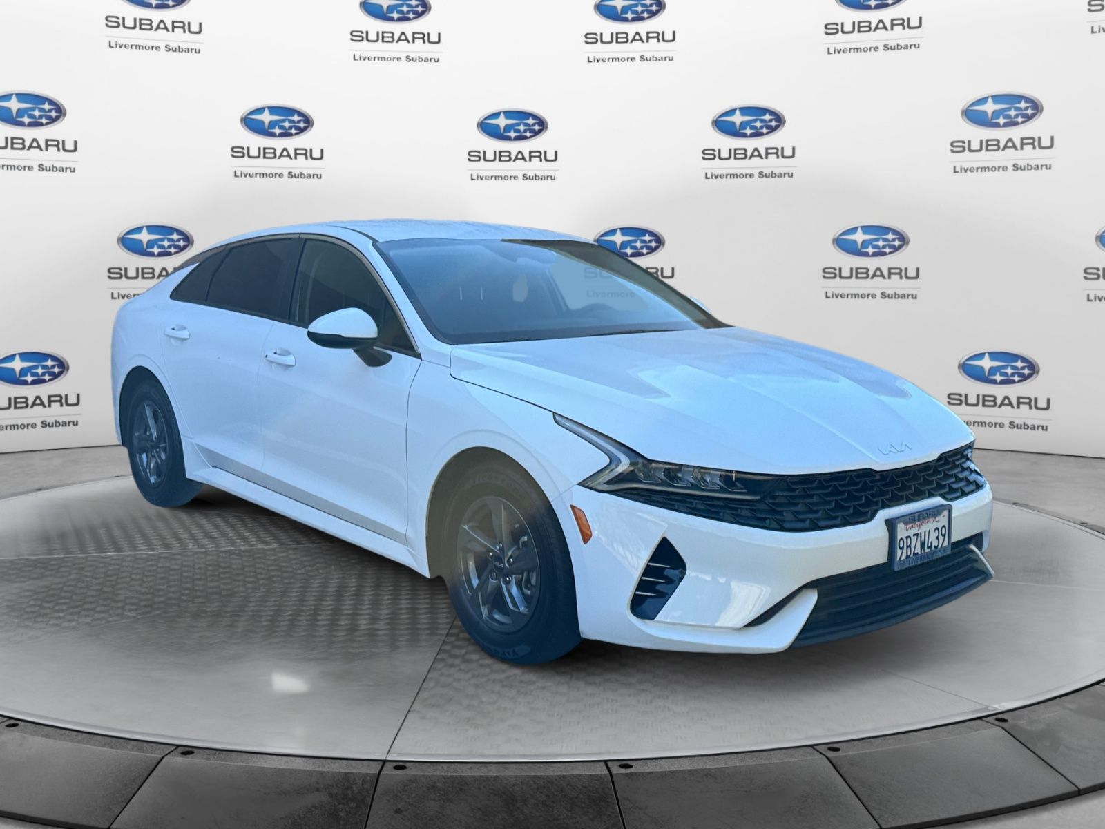 Glacial White Pearl 2022 Kia K5 LXS FWD Sedan Front-Wheel Drive 8-Speed Automatic