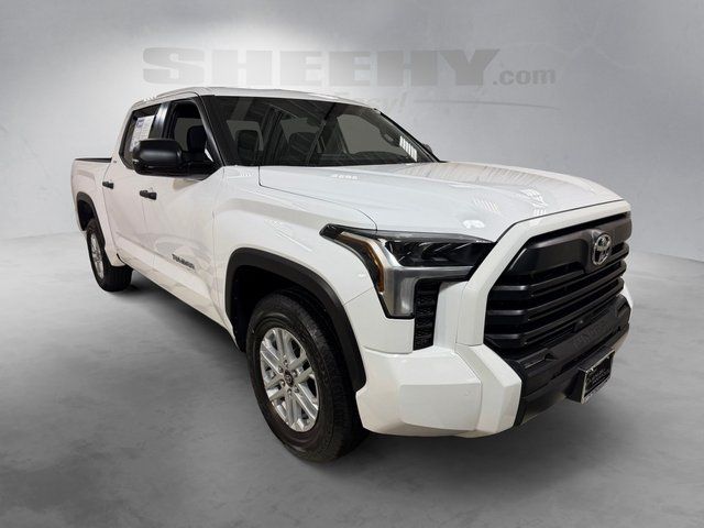 Used 2025 White Toyota SR5 image 2
