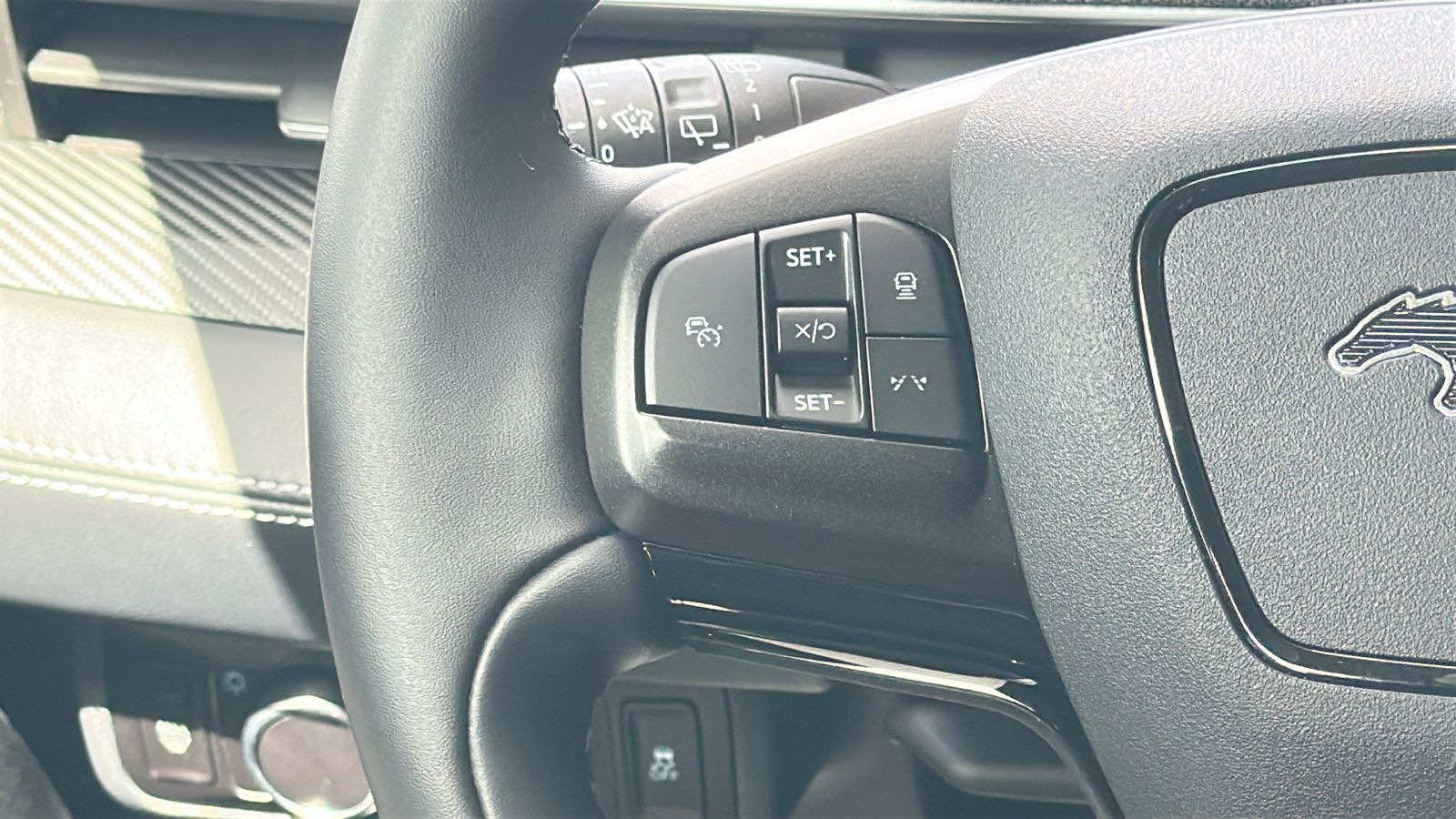 New 2026 Glacier Gray Metallic Tri-coat Ford Premium image 25