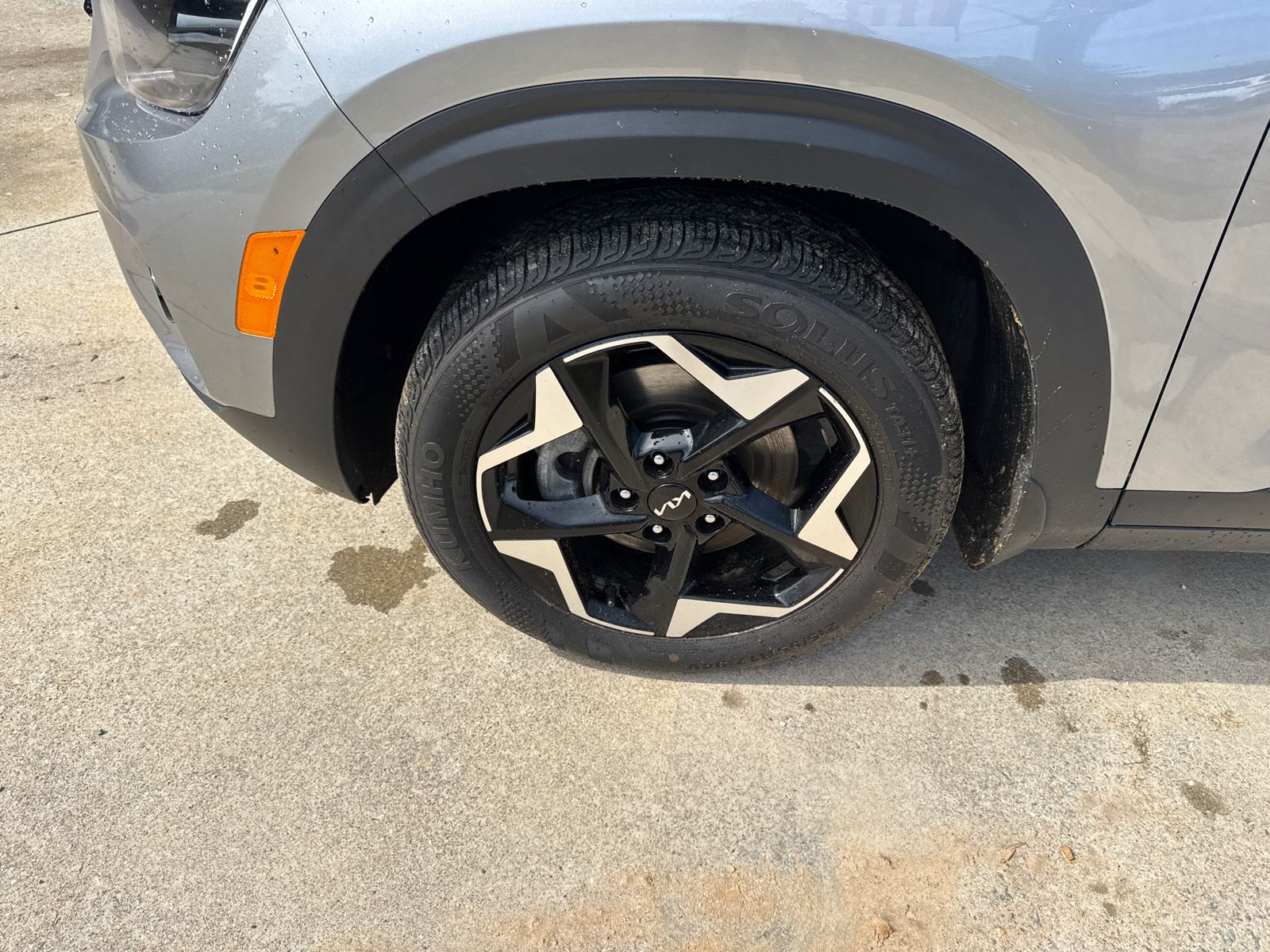 Used 2024 Steel Gray Kia EX image 11