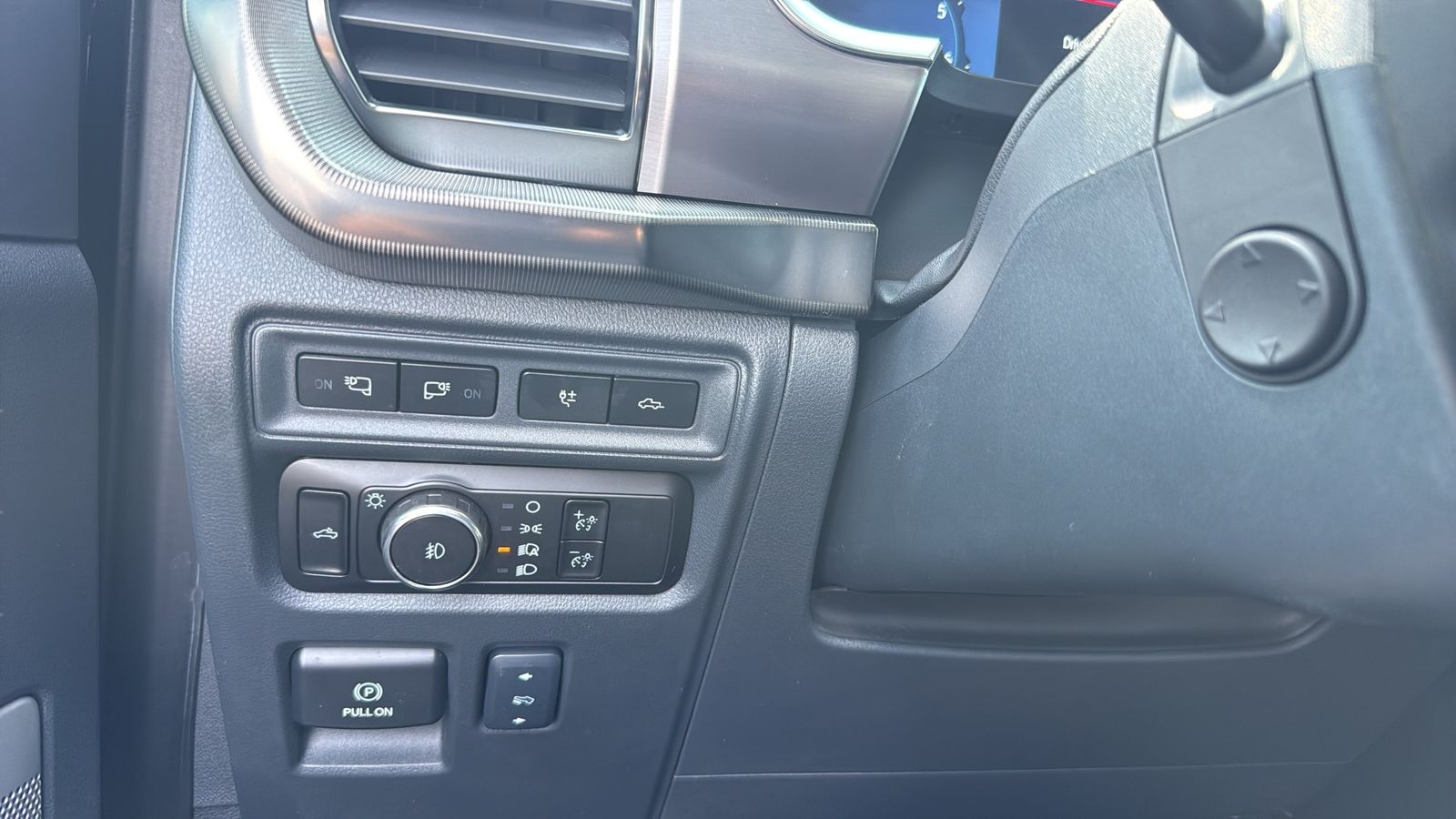 Certified Used 2024 Black Ford Platinum image 17