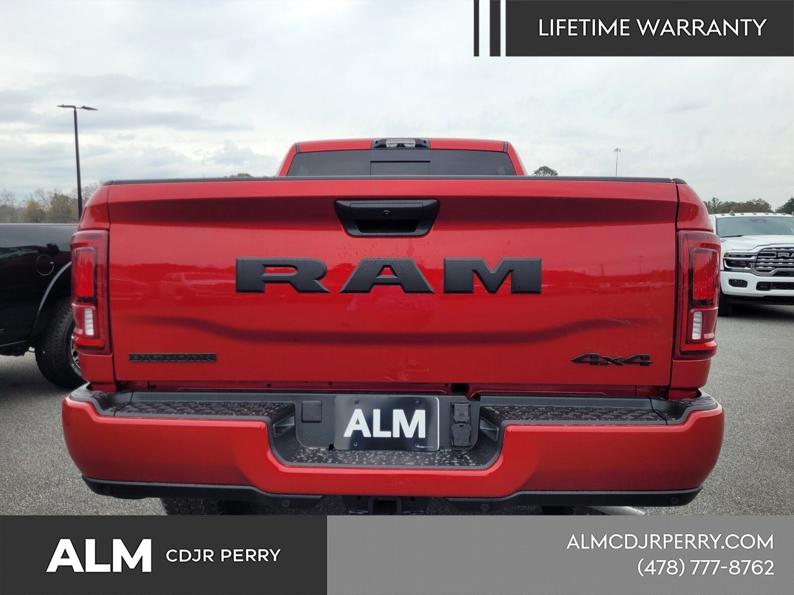New 2026 Molten Red Pearl-Coat Exterior Paint RAM Big Horn image 14