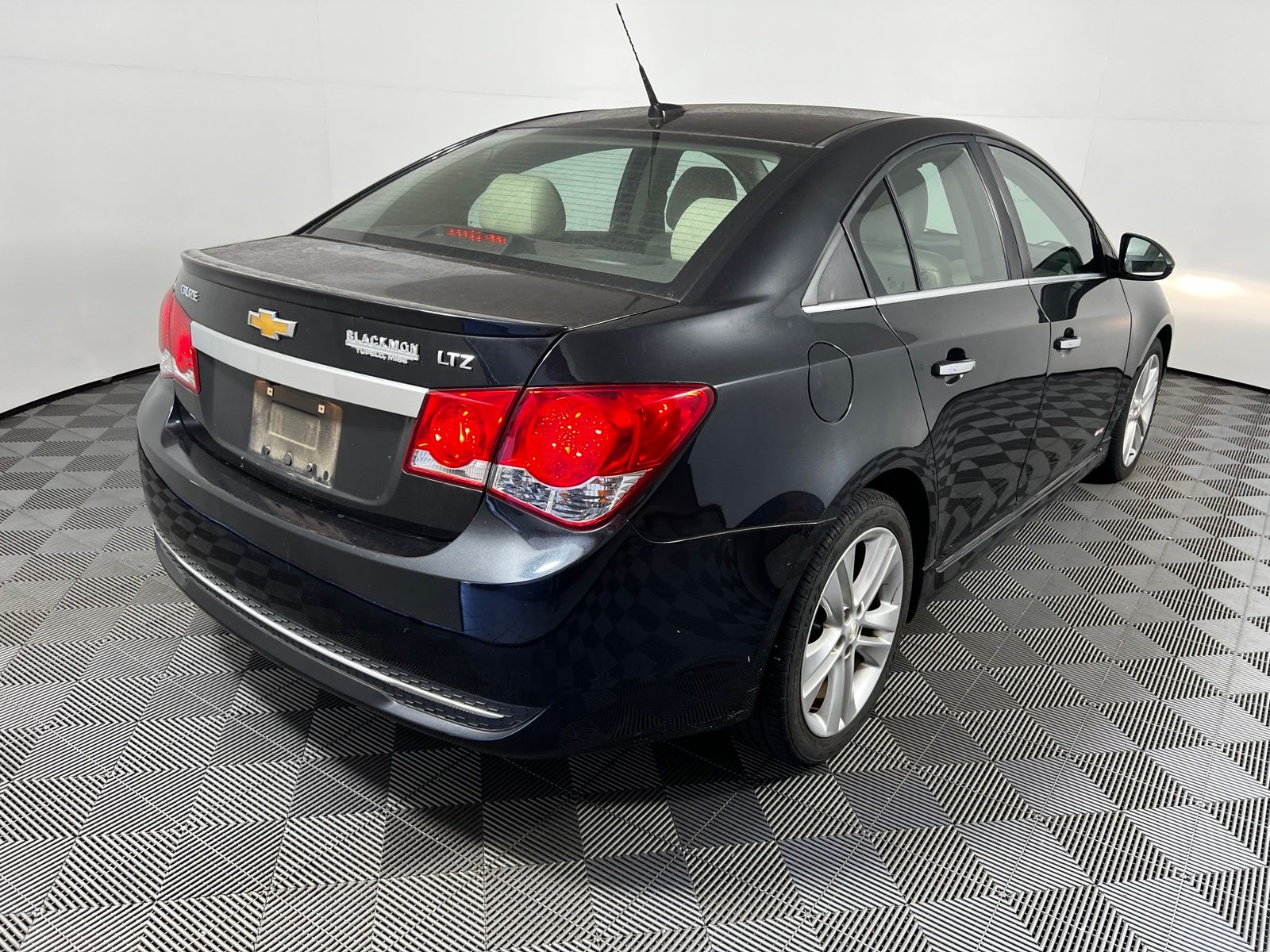 Thumbnail: 2014 Chevrolet Cruze - 5