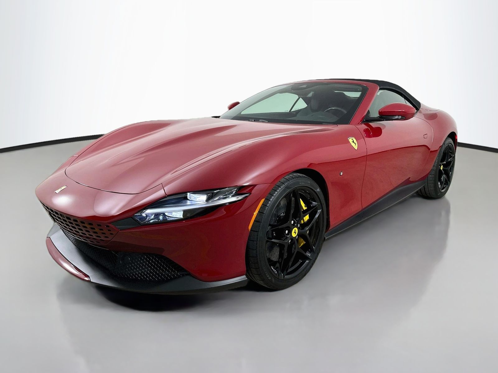 2025 Ferrari Roma Blu Roma Descapotable Tracción trasera 8 velocidades Manual