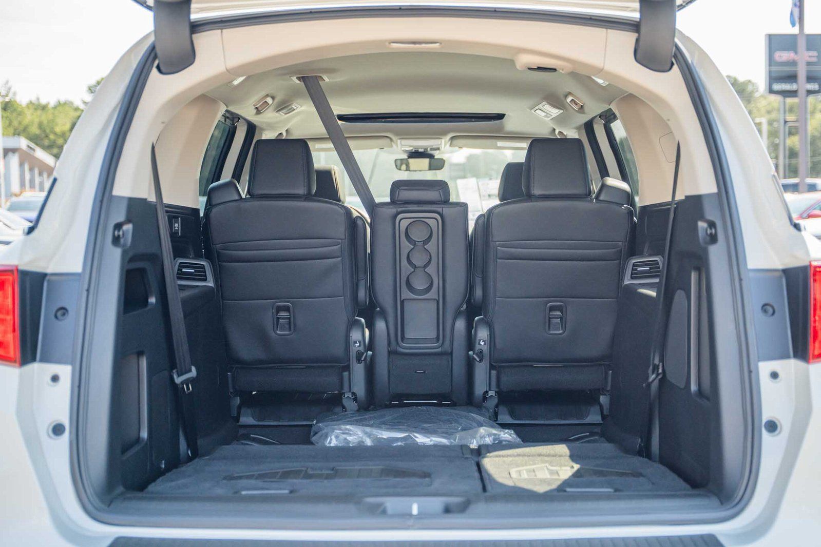 2026 Honda Odyssey EX-L - Photo 8