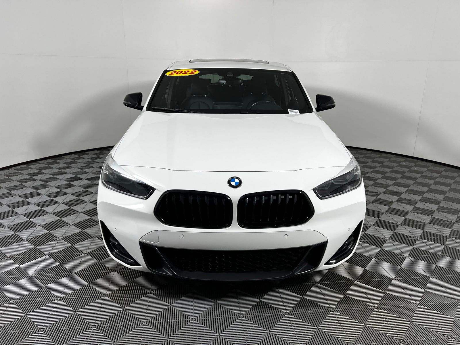 Thumbnail: 2022 BMW X2 - 2