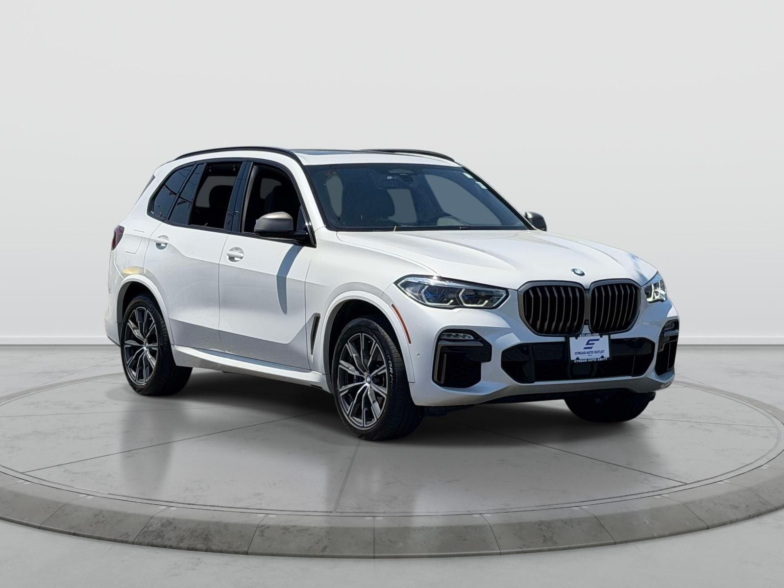 2020 BMW X5 M50i's photo