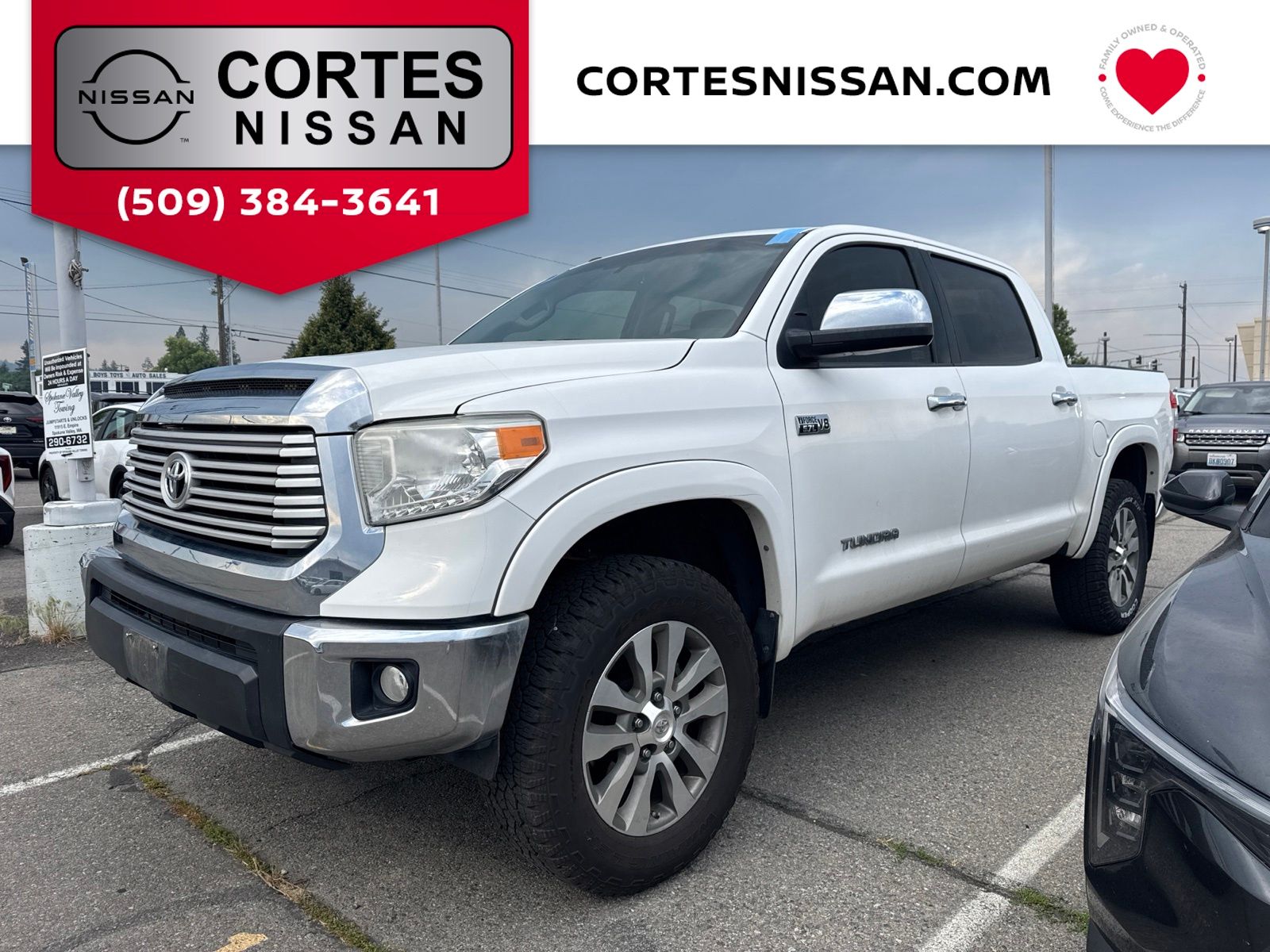Super White 2017 Toyota Tundra Pickup Truck Four-Wheel Drive 6-Speed Automatic Overdrive