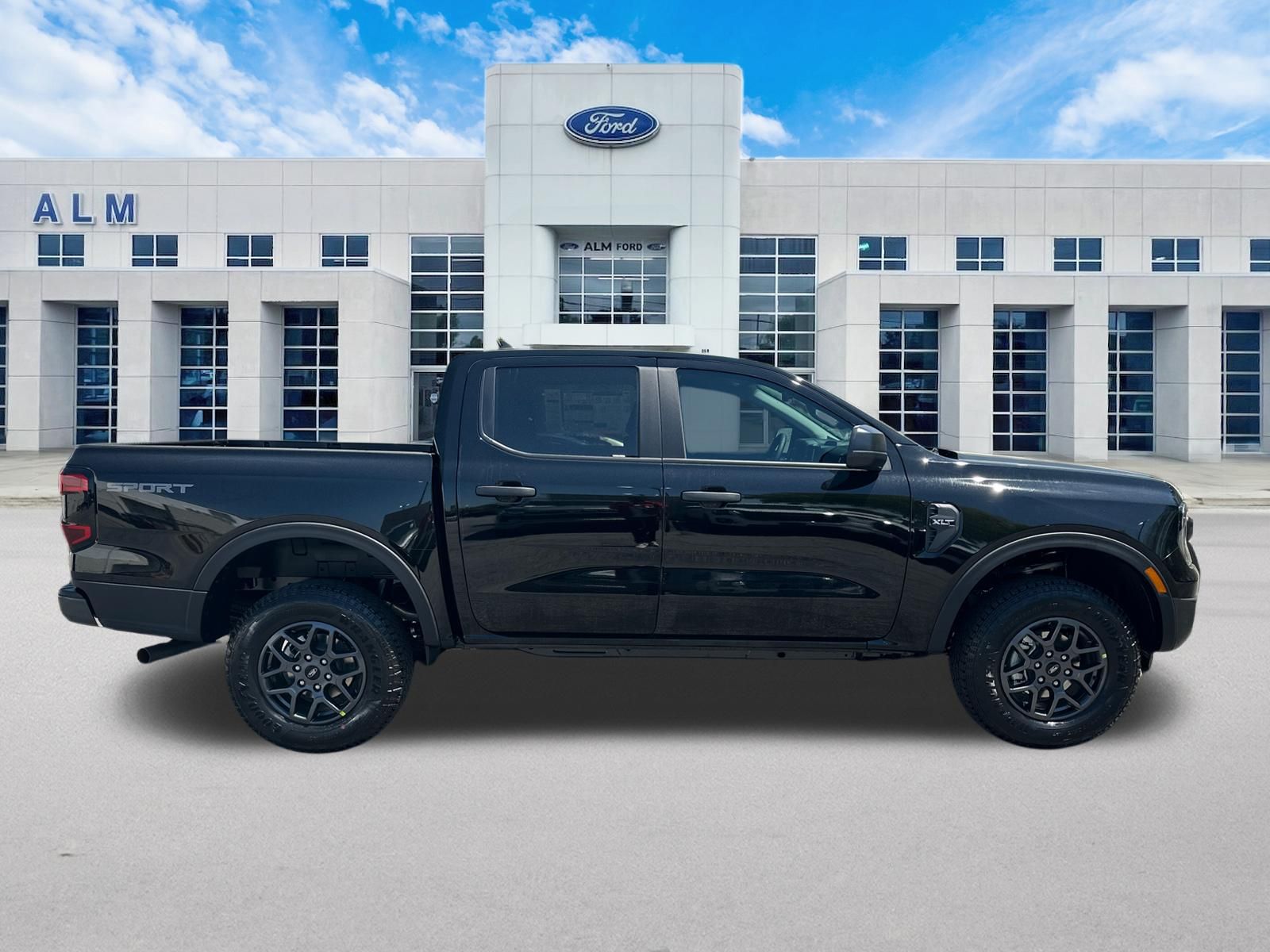 New 2026 Shadow Black Ford XLT image 5