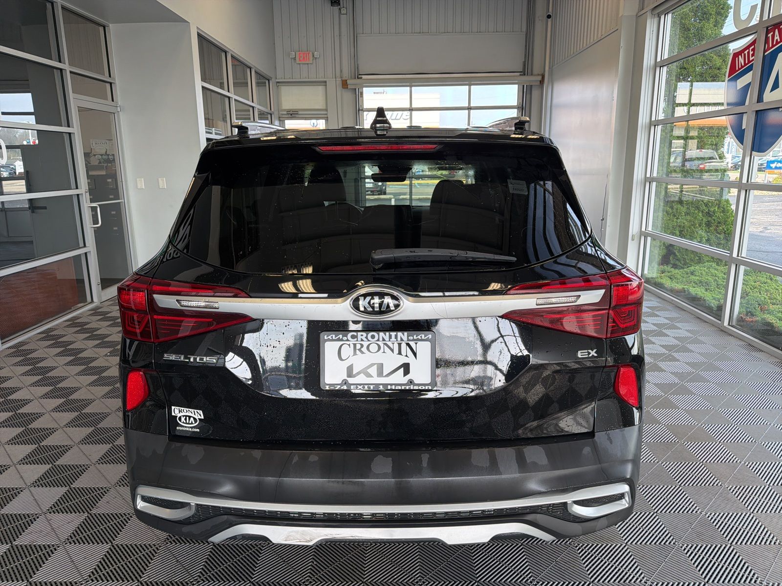 View vehicle photo 5