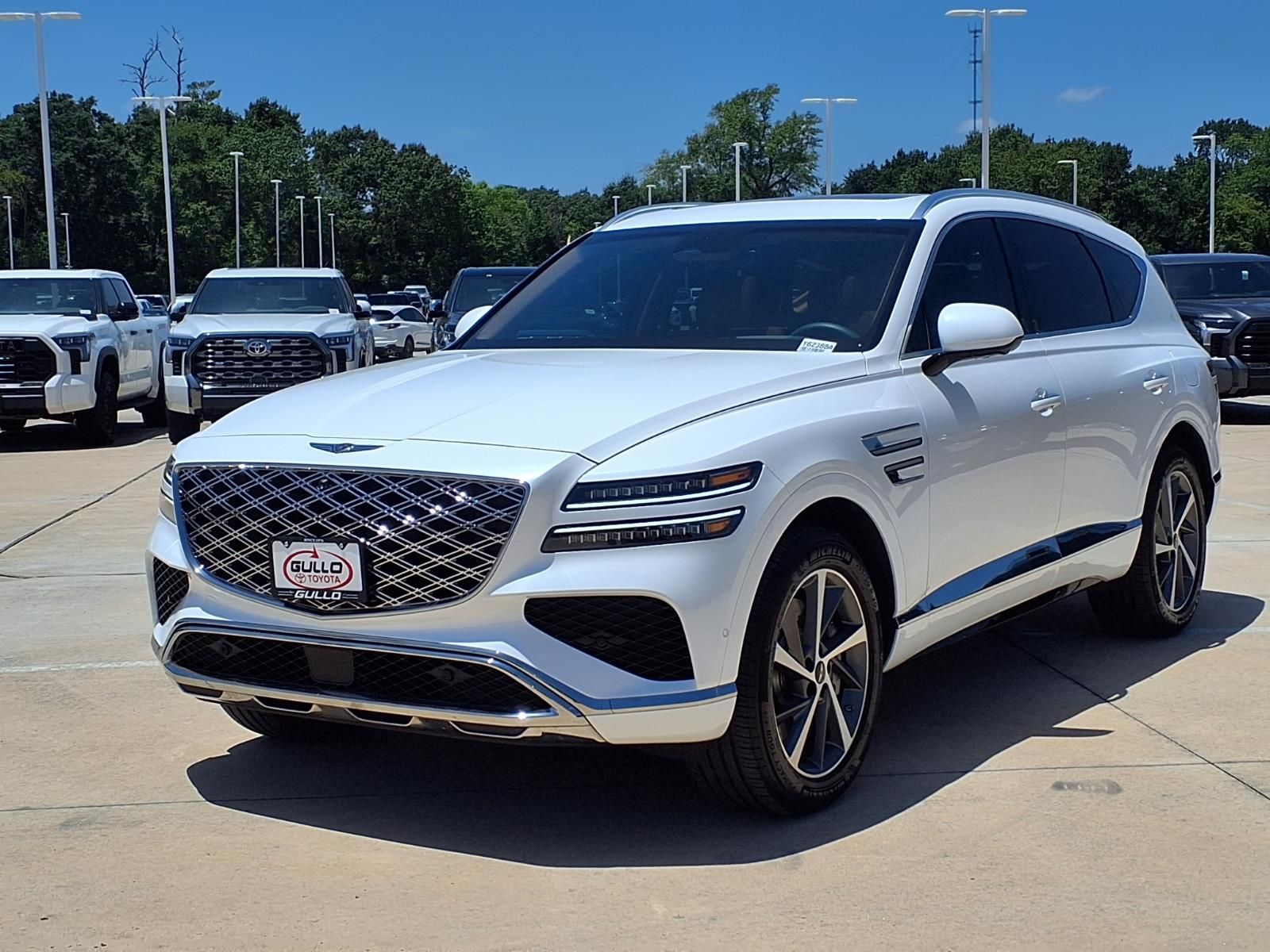2025 Genesis GV80 3.5T Advanced White at Texan Dodge Chrysler Jeep Ram